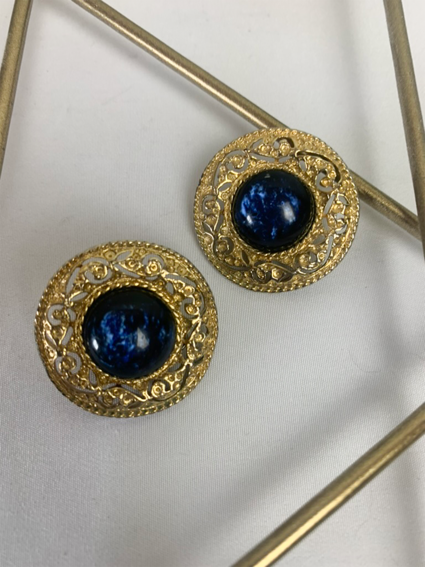 Boucles d'oreilles clips dorées et bleues vintage