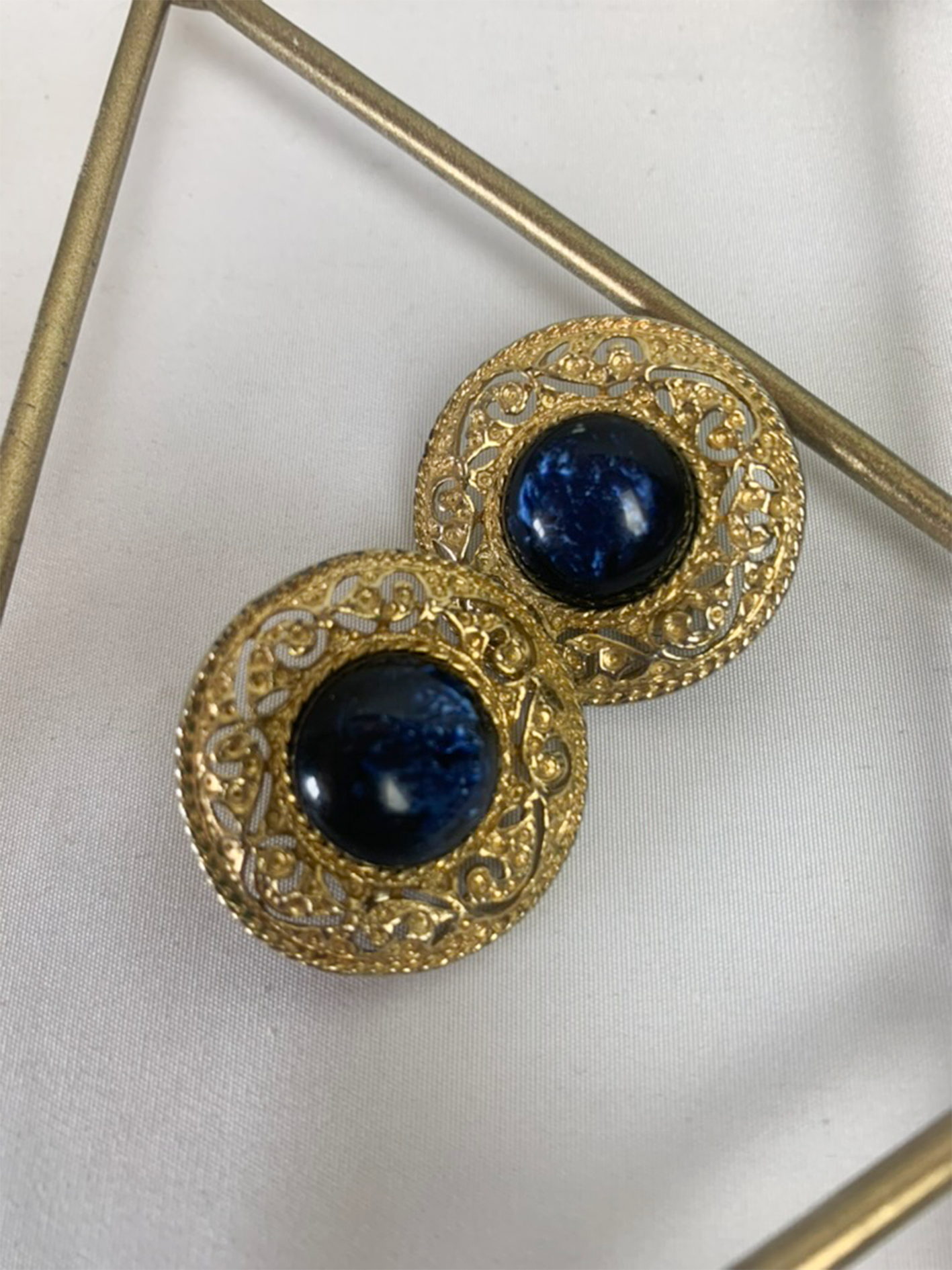 Boucles d'oreilles clips dorées et bleues vintage