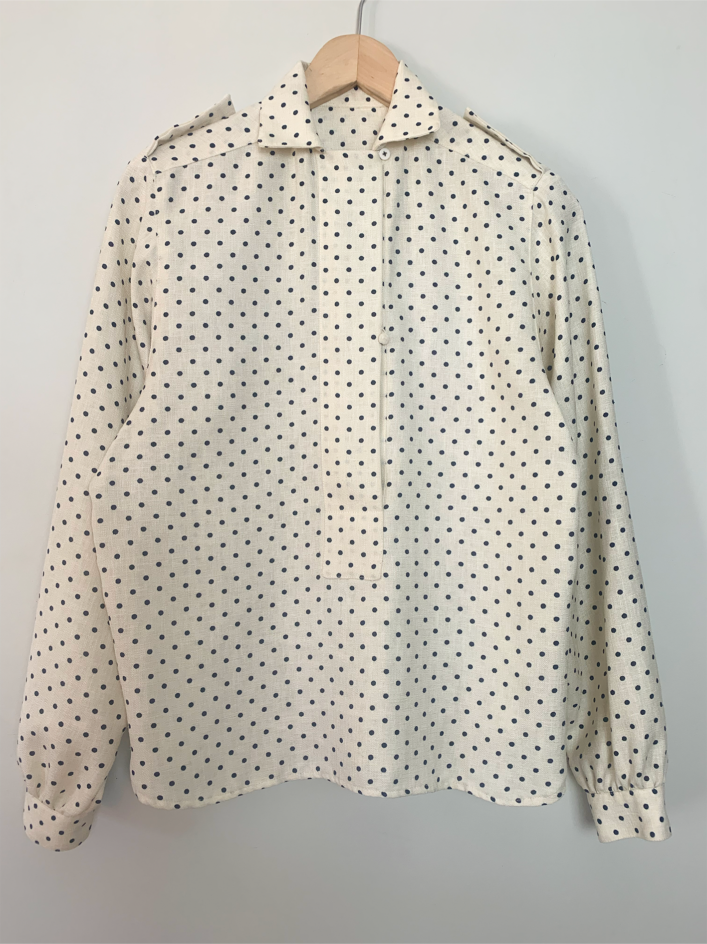 Blouse imprimée crème pois noir col multi-position vintage