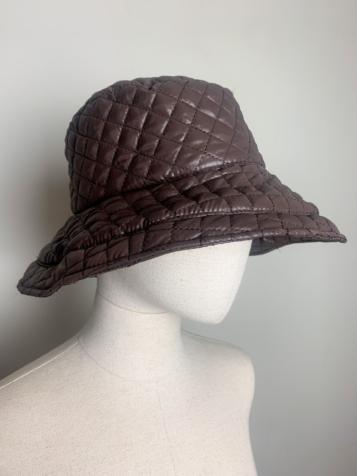 Bob / Chapeau de Pluie Matelassé Marron Brillant - Polyester Imperméable - Taille 56