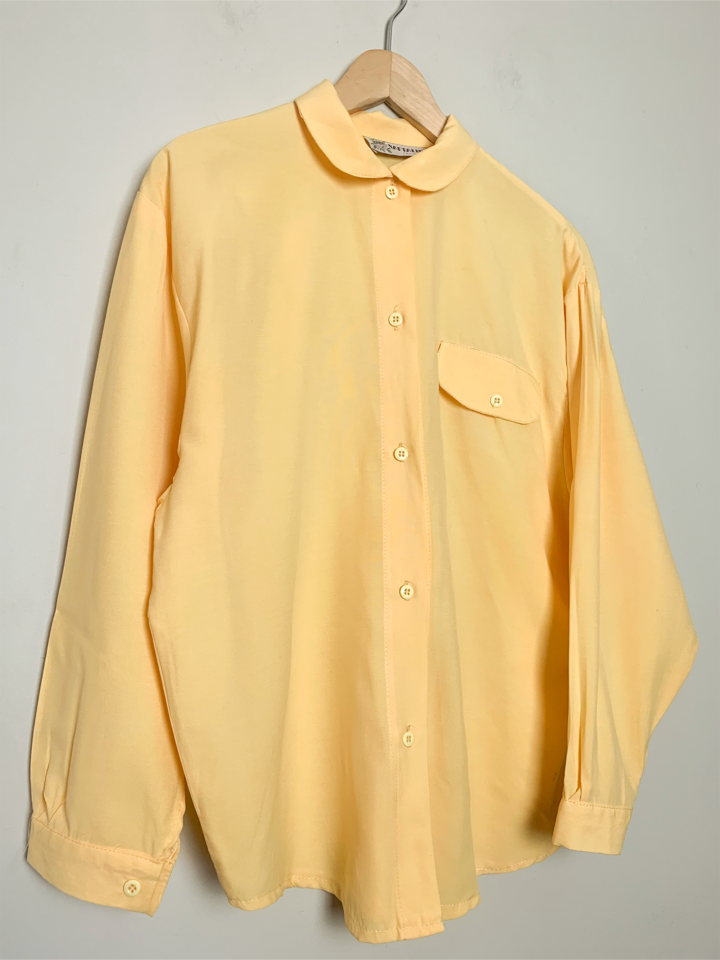 Chemisier jaune petit col rond vintage
