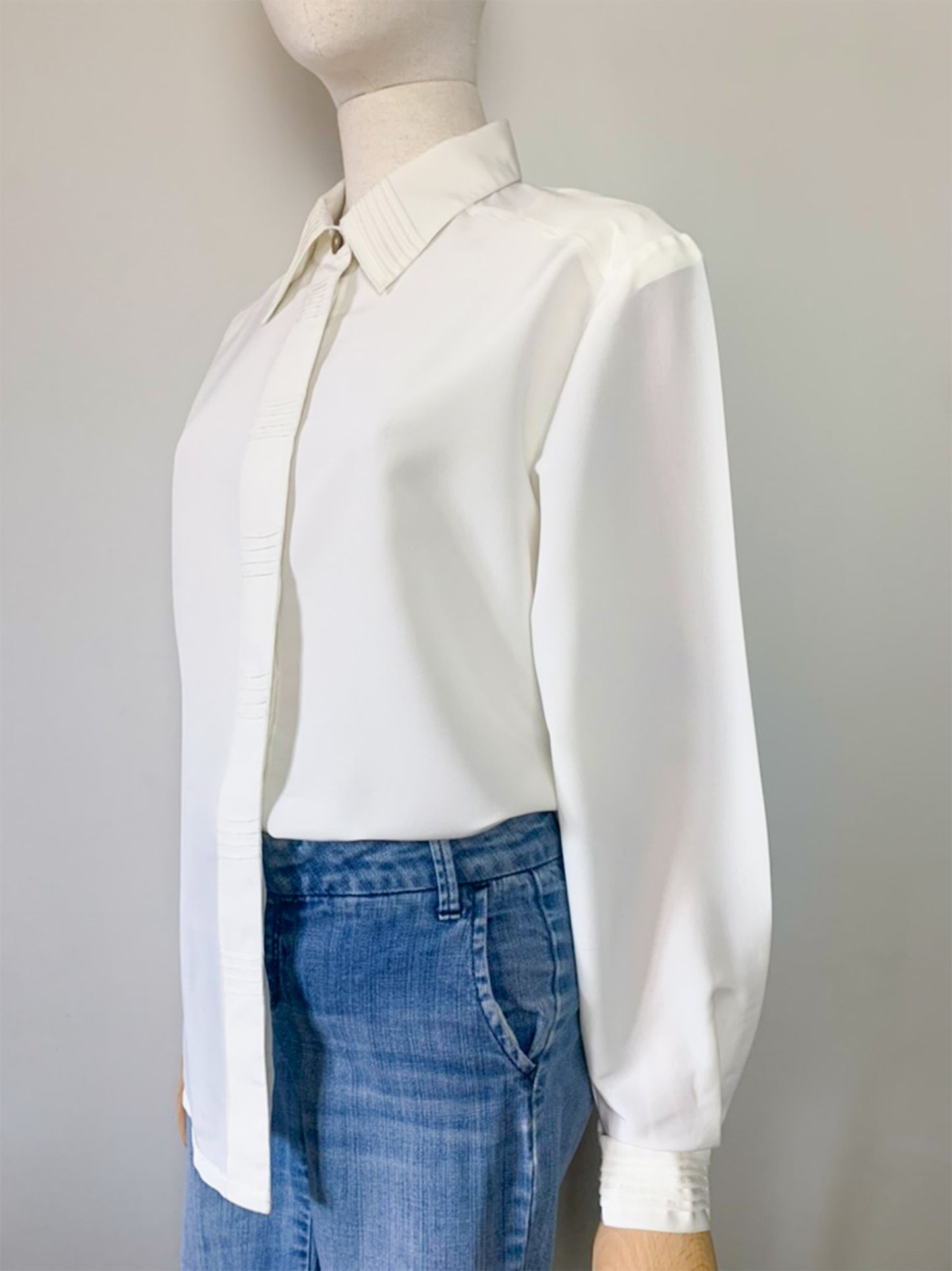 Chemisier Vintage Crème à Plis et Épaulettes - Taille 40