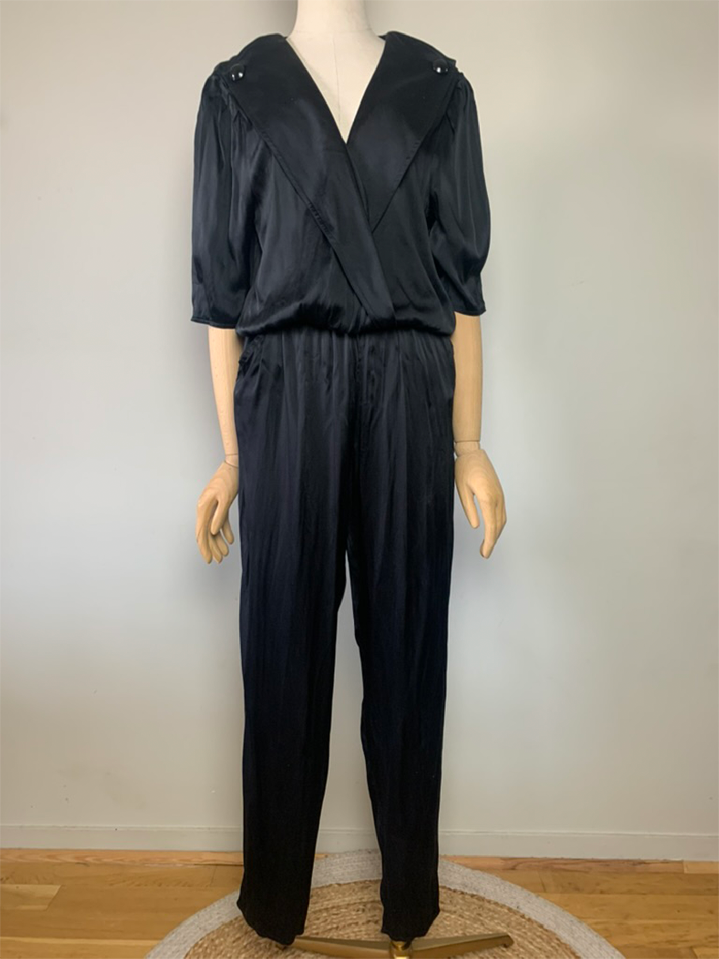 Combipantalon noire chic manches courtes vintage