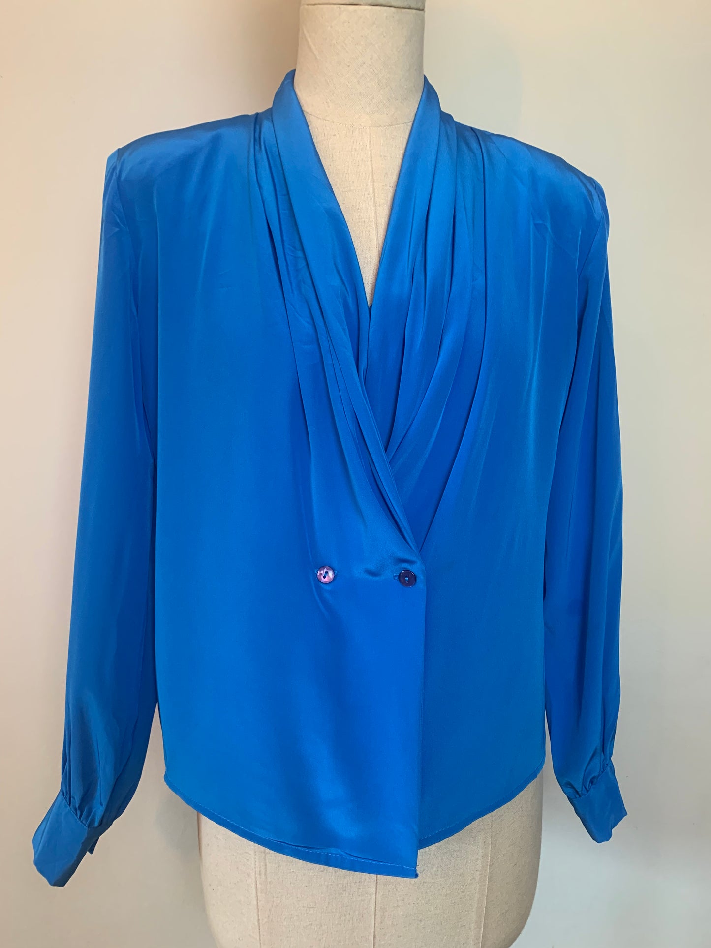 Chemisier blouse bleu à drapé vintage Anna Kriste