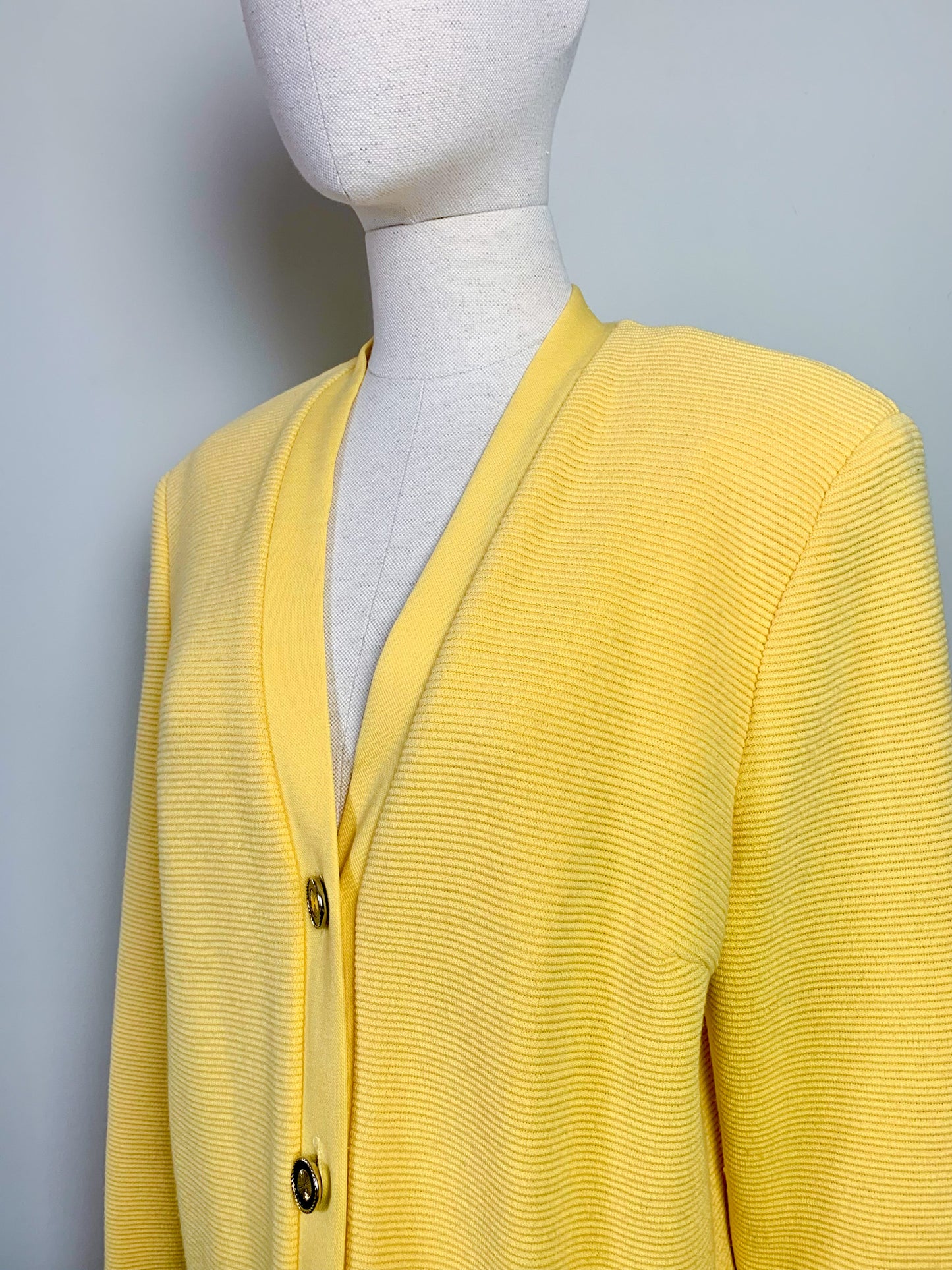 Cardigan Veste Vintage Huguet Paris - Laine & Acrylique - Jaune Citron - Boutons Bijoux Dorés - Années 80/90 - T. 44 FR (XXL)