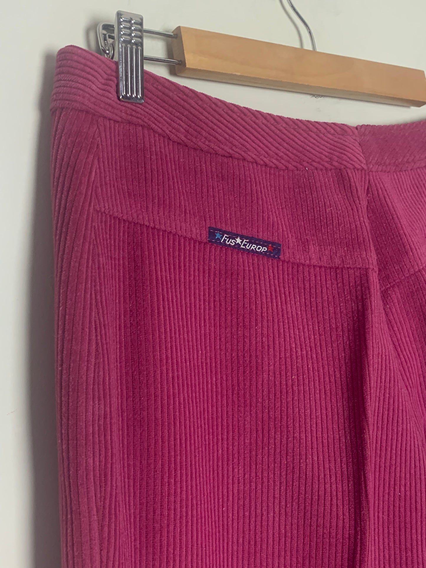 Pantalon femme velours côtelé rose vintage