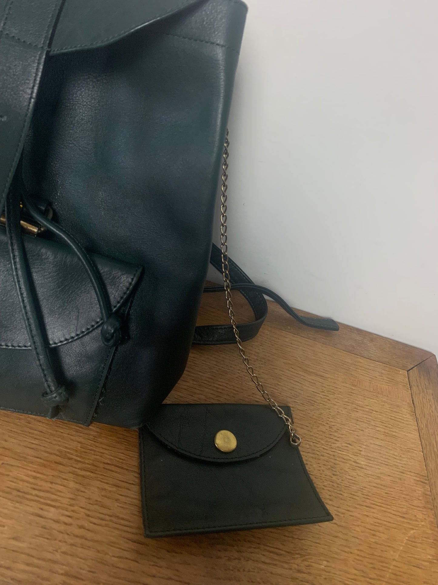 Sac à dos en cuir véritable vert bouteille La Bagagerie Jean Marlaix vintage