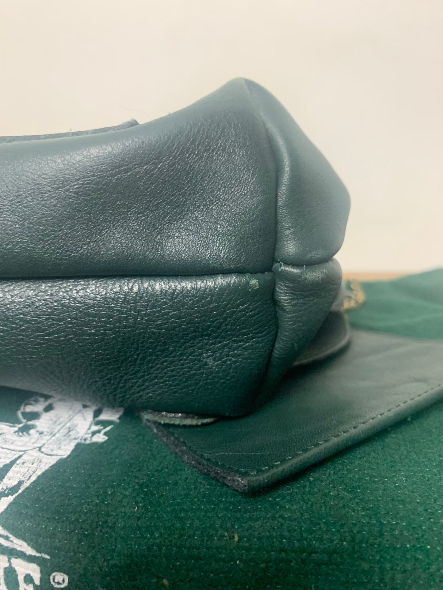 Sac à dos en cuir véritable vert bouteille La Bagagerie Jean Marlaix vintage