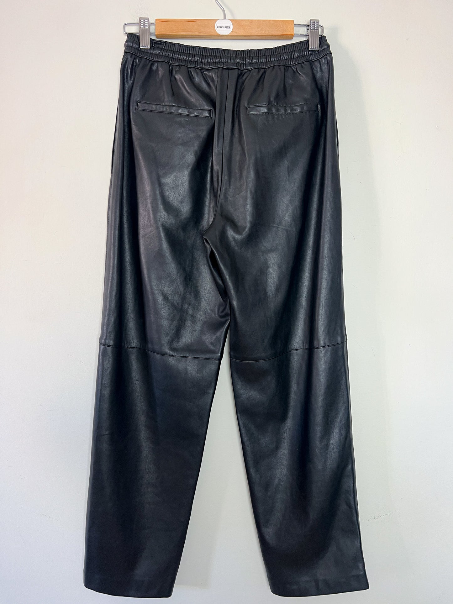 Pantalon simili cuir Mango, noir, coupe droite - Taille S