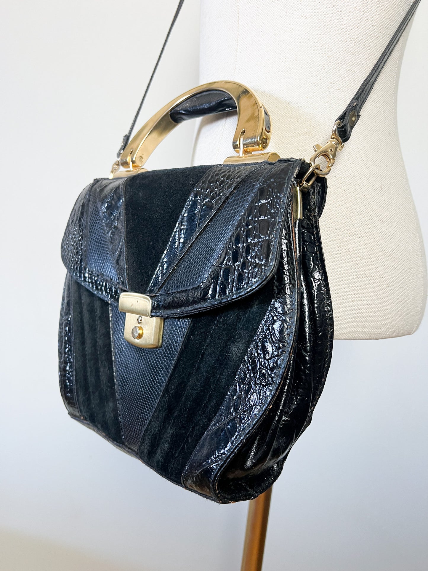Sac à main Vintage Noir Patchwork Cuir & Daim - Anse Rigide Dorée - Bandoulière Amovible - Années 80 - Rétro Chic