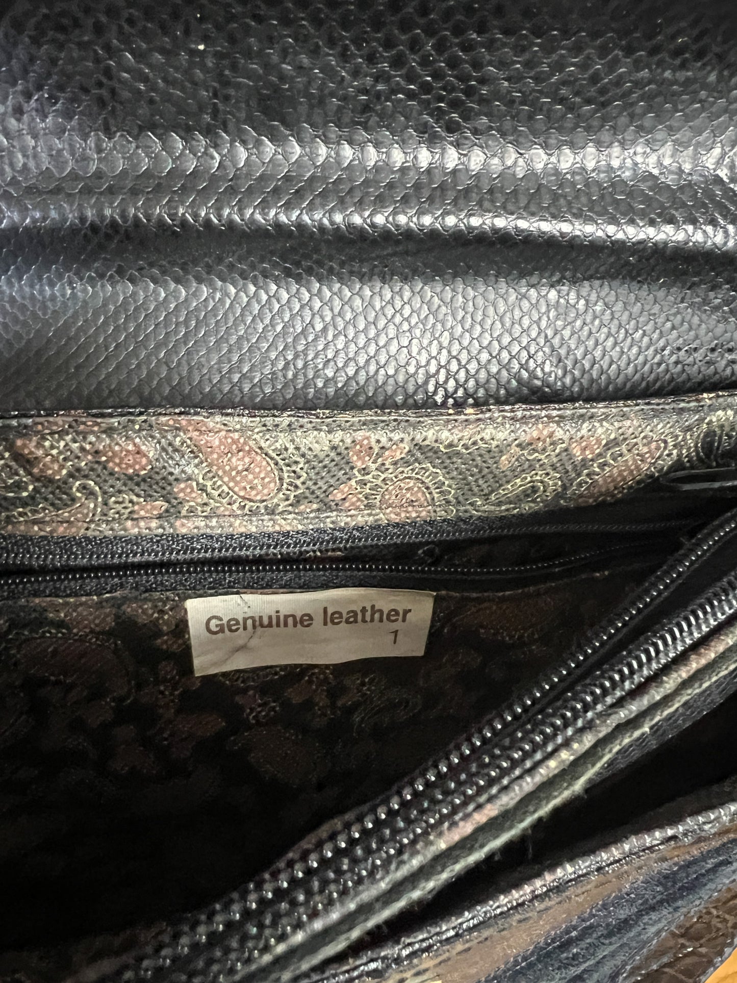 Sac à main Vintage Noir Patchwork Cuir & Daim - Anse Rigide Dorée - Bandoulière Amovible - Années 80 - Rétro Chic