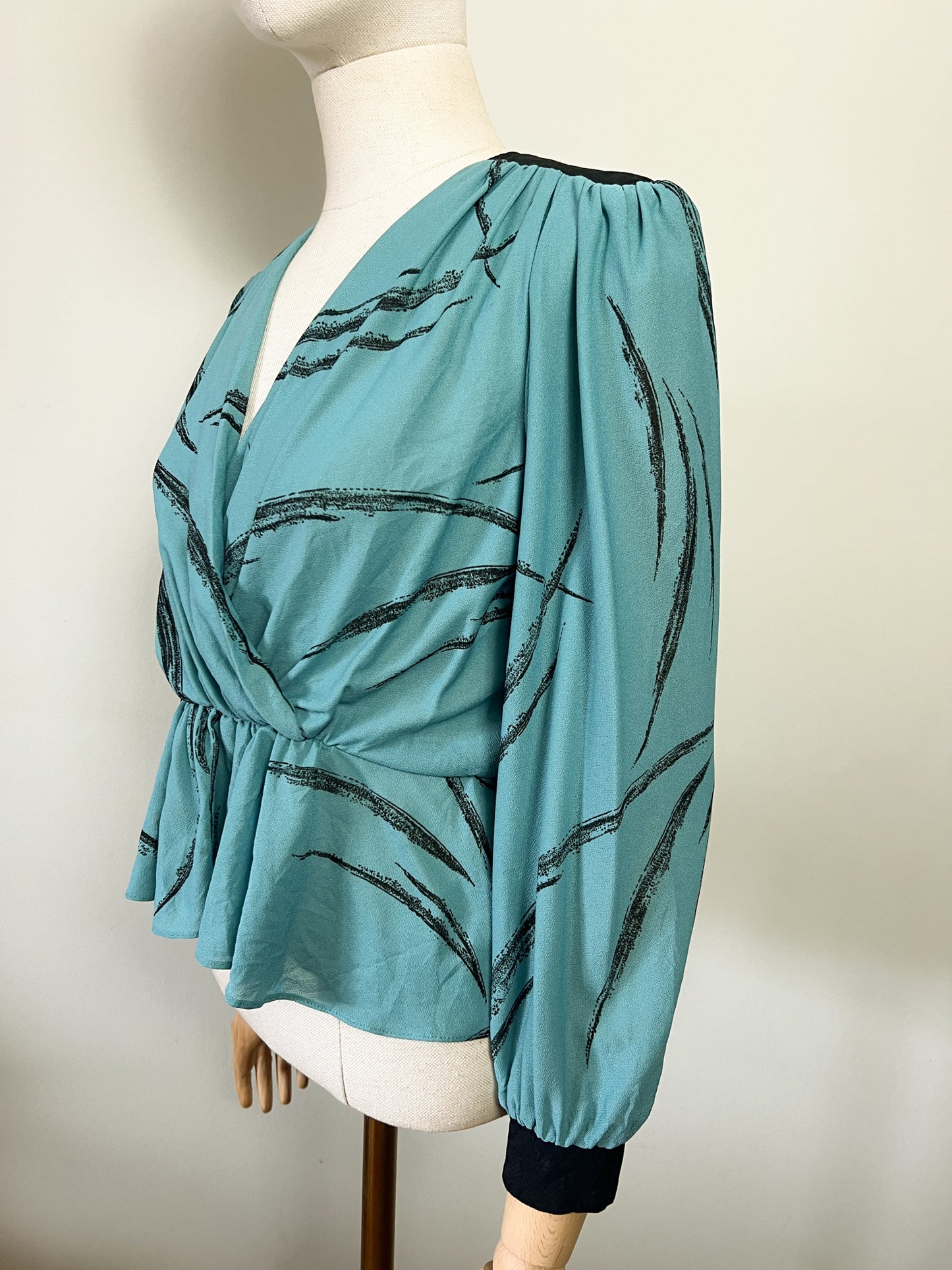 Blouse Vintage Années 80 - Basque, col croisé, T. 36