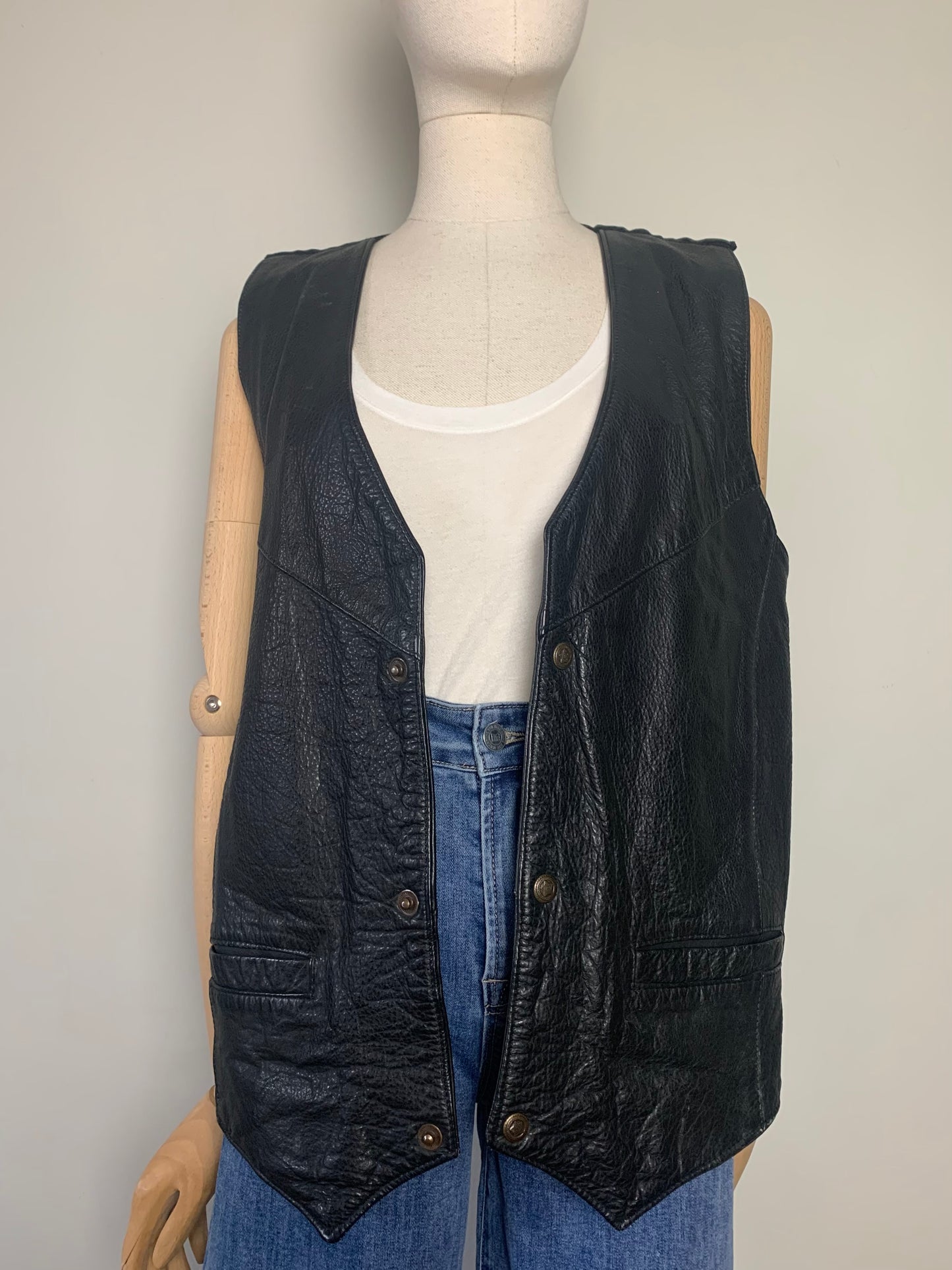 Veste en cuir noir sans manche vintage