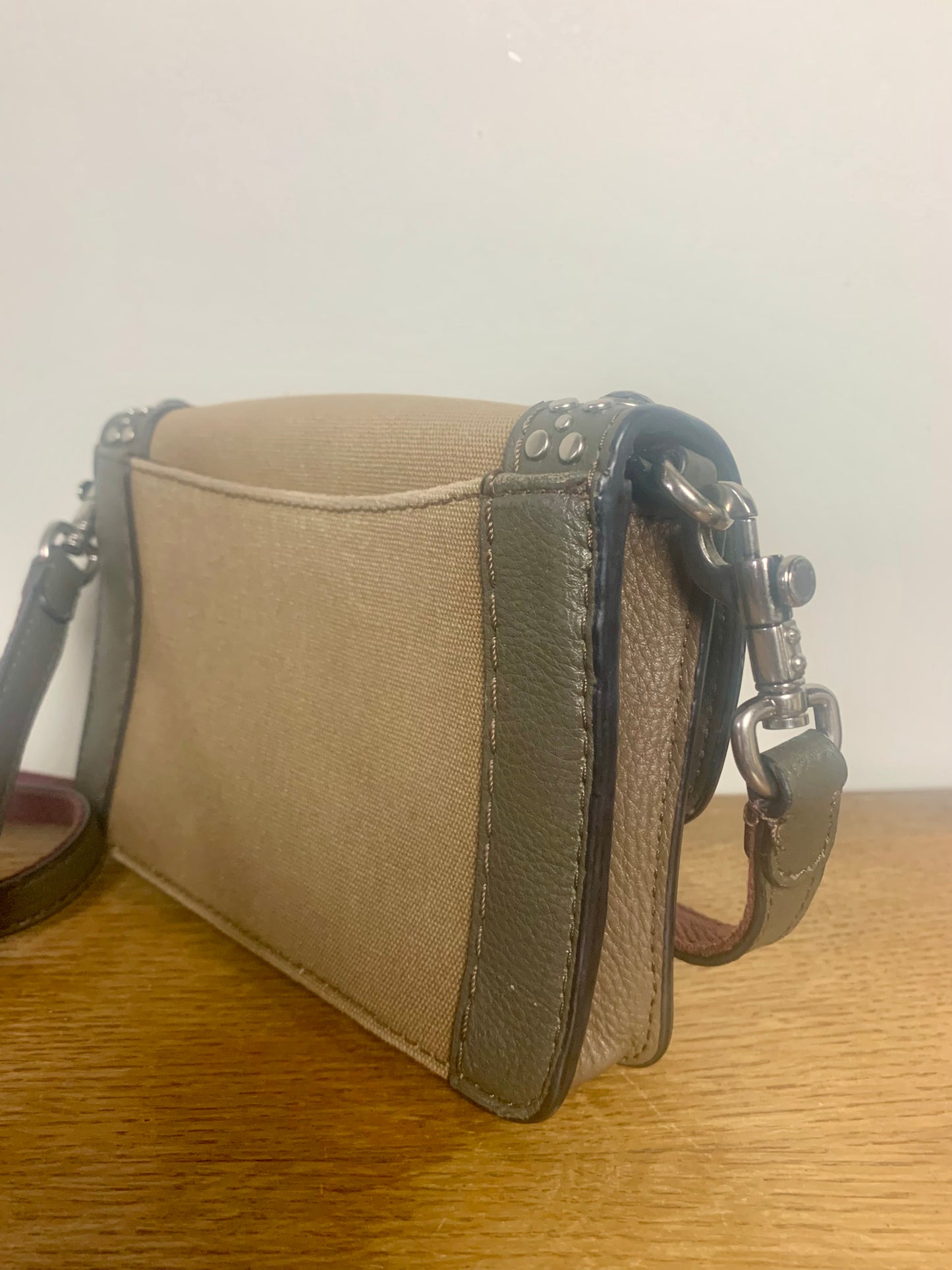 Sac bi matière toile et cuir style militaire Marc by Marc Jacobs