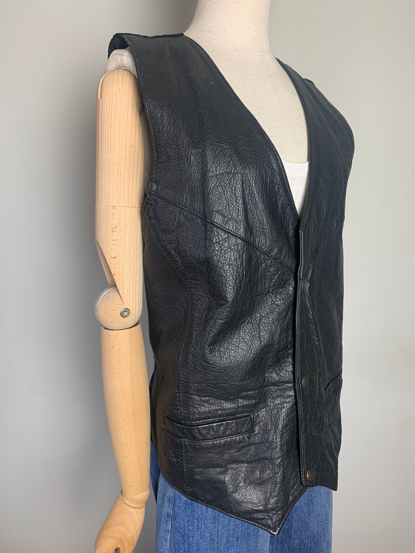 Veste en cuir noir sans manche vintage