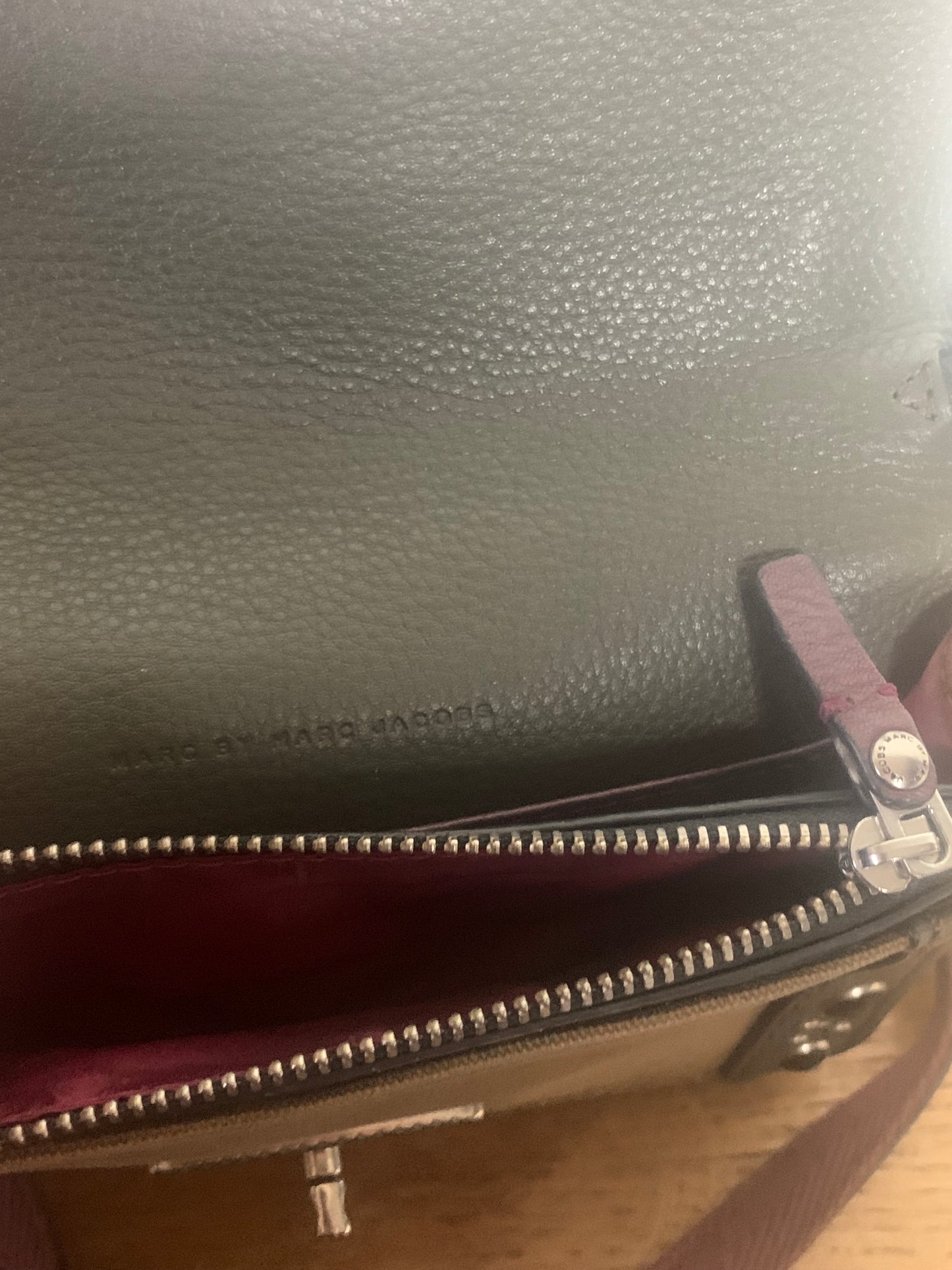 Sac bi matière toile et cuir style militaire Marc by Marc Jacobs