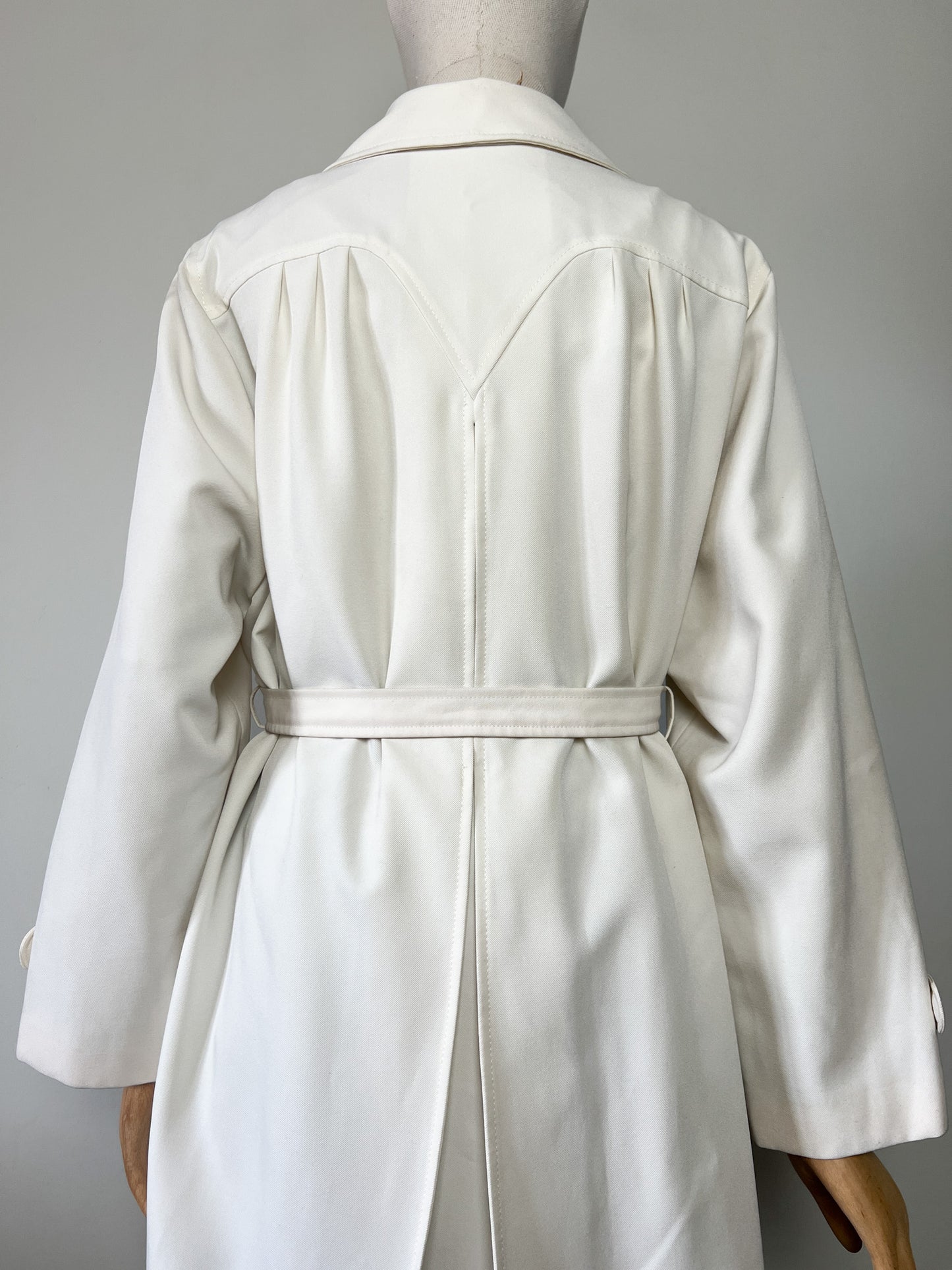 Manteau Vintage Crème des Années 70 - Ceinture & Détails au Dos - T. 38/40