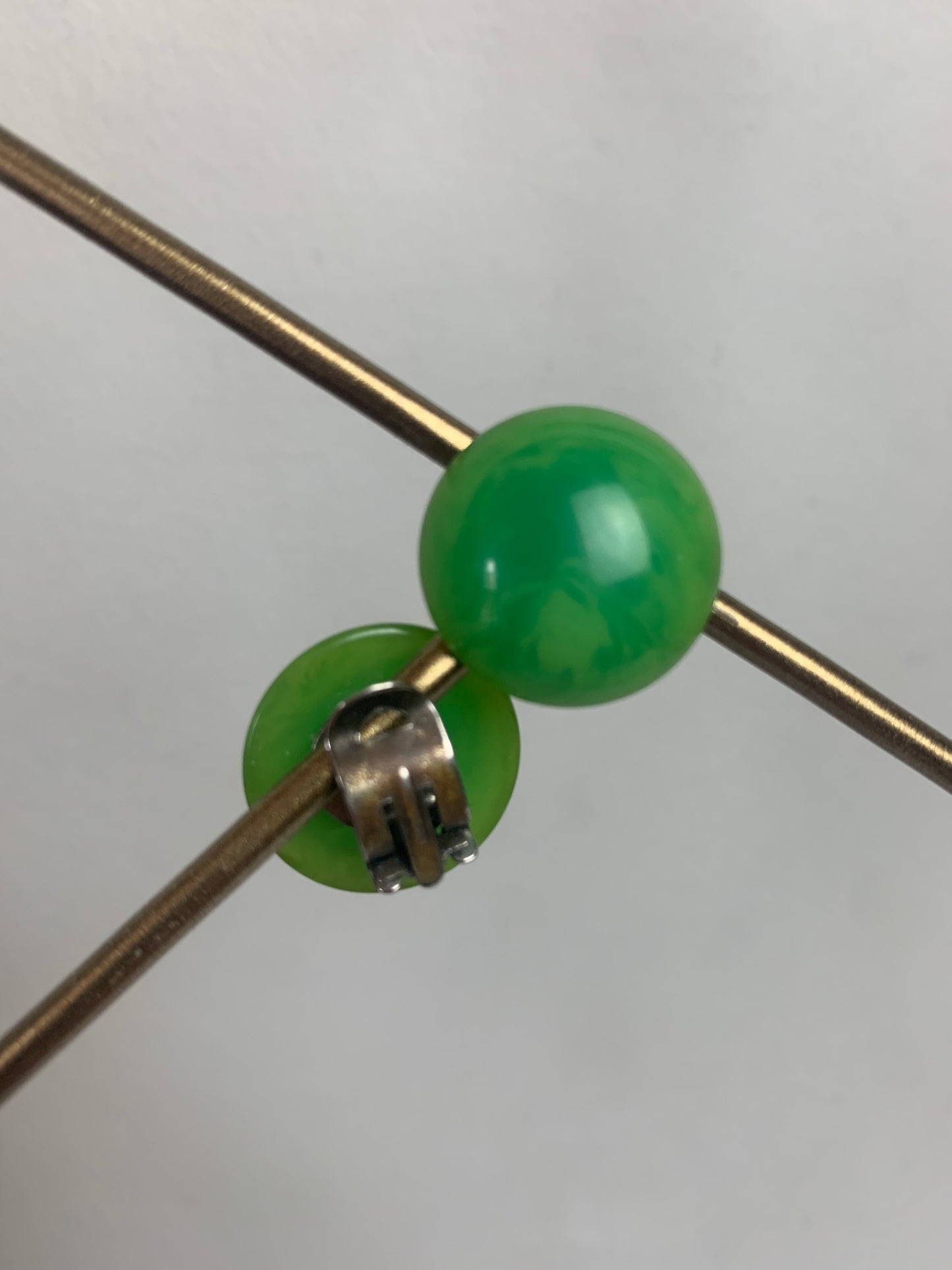 Boucles d’oreilles clips vertes vintage
