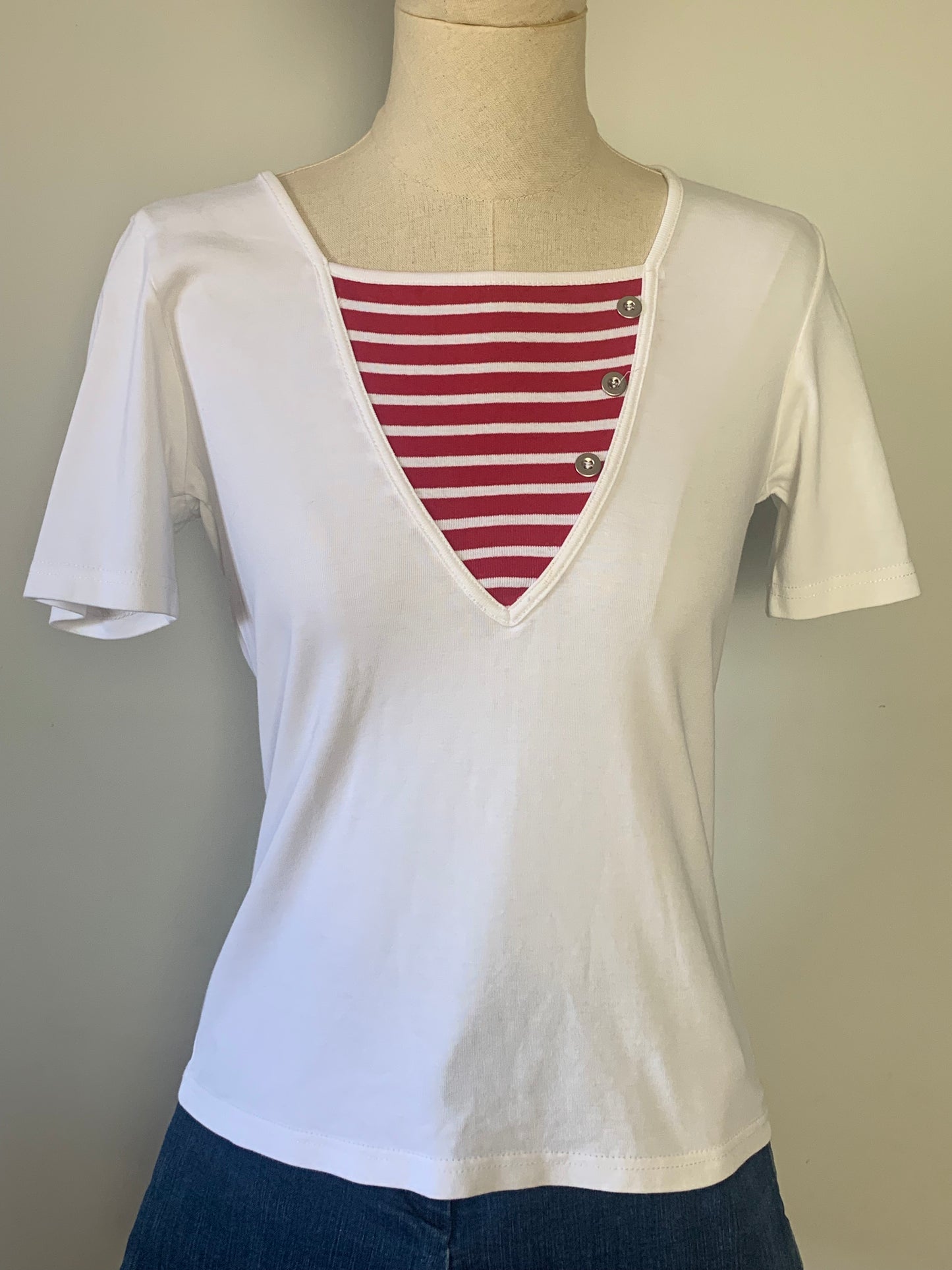 T-shirt 100% coton blanc avec rayures rouge esprit marin vintage Antonelle