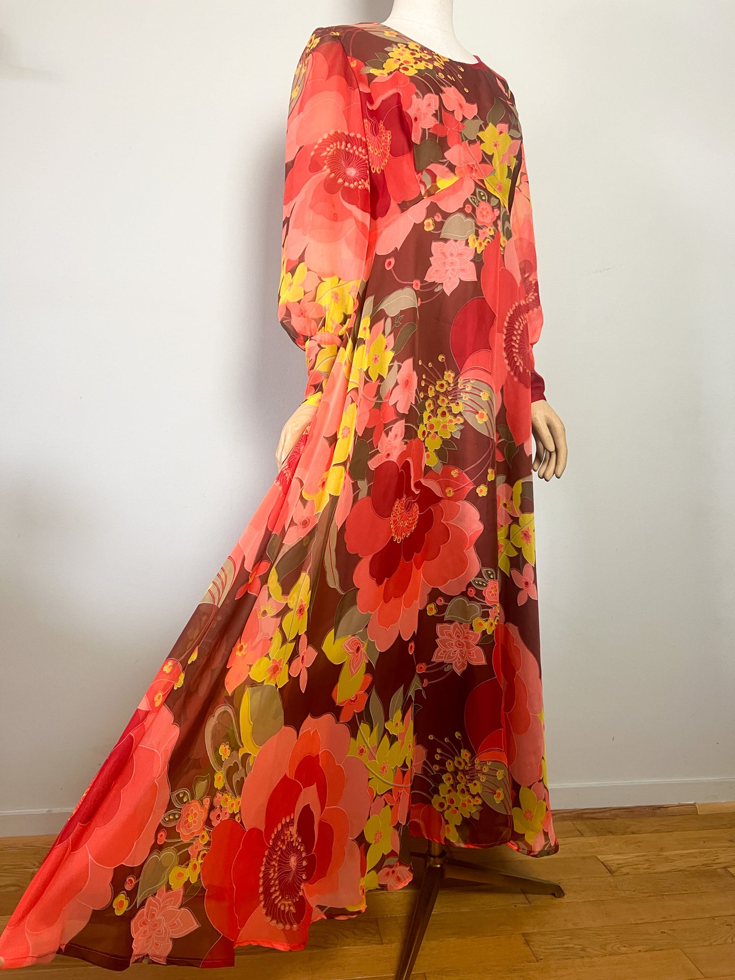 Robe Longue Vaporeuse Vintage Années 70 - Imprimé Floral Chaleureux - Fabriquée en France - T. 36/38