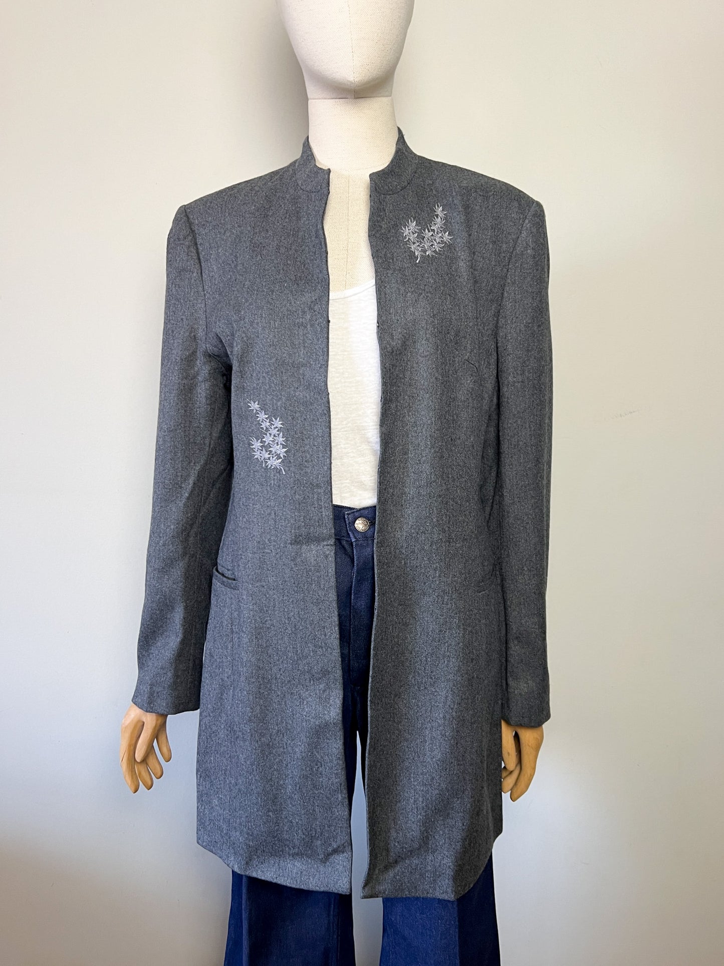 Manteau Armand Ventilo Vintage - Laine Grise Brodée - Col Montant - Années 80/90 - T. 42