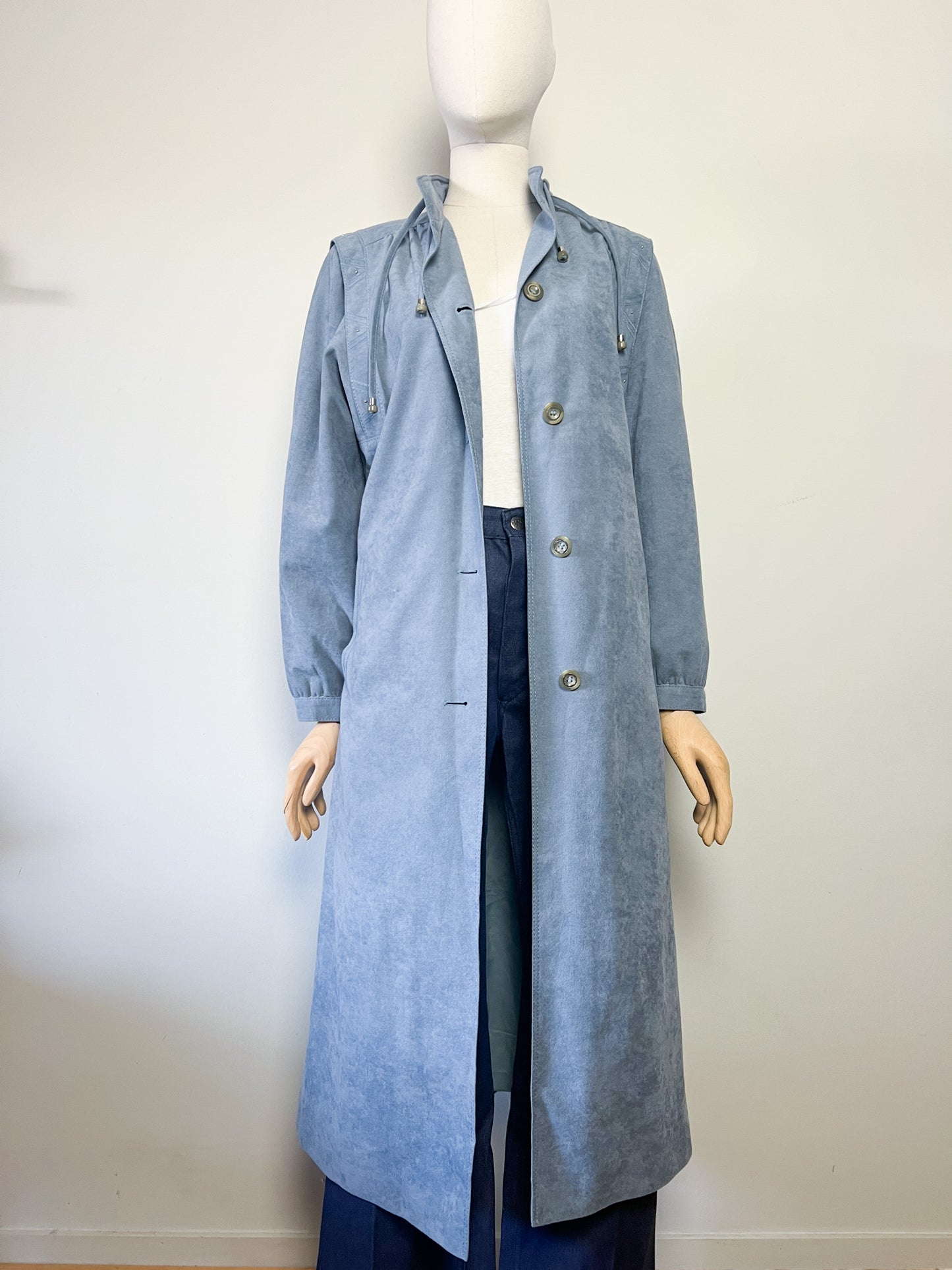 Manteau Long Vintage GOTZ MODELL - Suédine Bleu Ciel Années 80 - T. 38/40