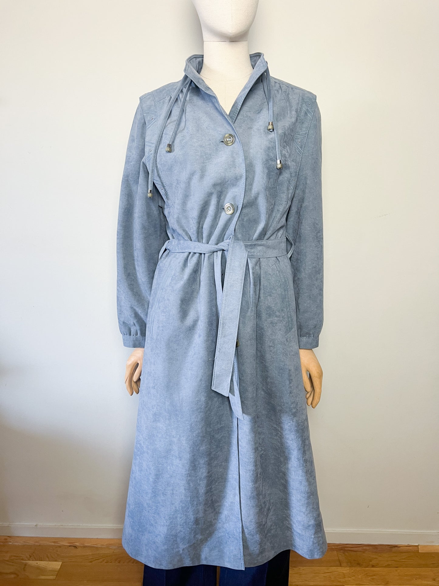 Manteau Long Vintage GOTZ MODELL - Suédine Bleu Ciel Années 80 - T. 38/40