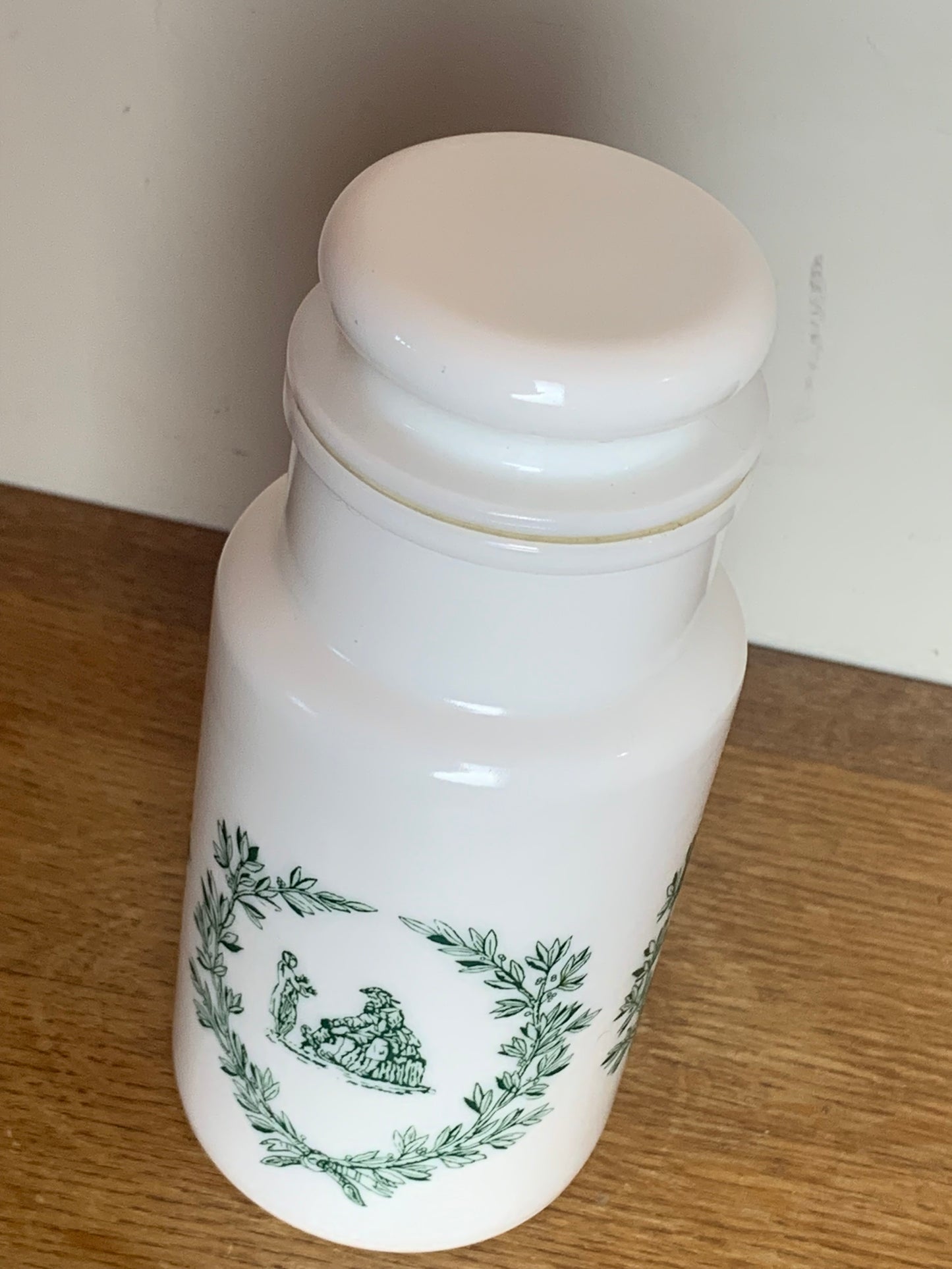 Pot ancien apothicaire en opaline blanc décors verts