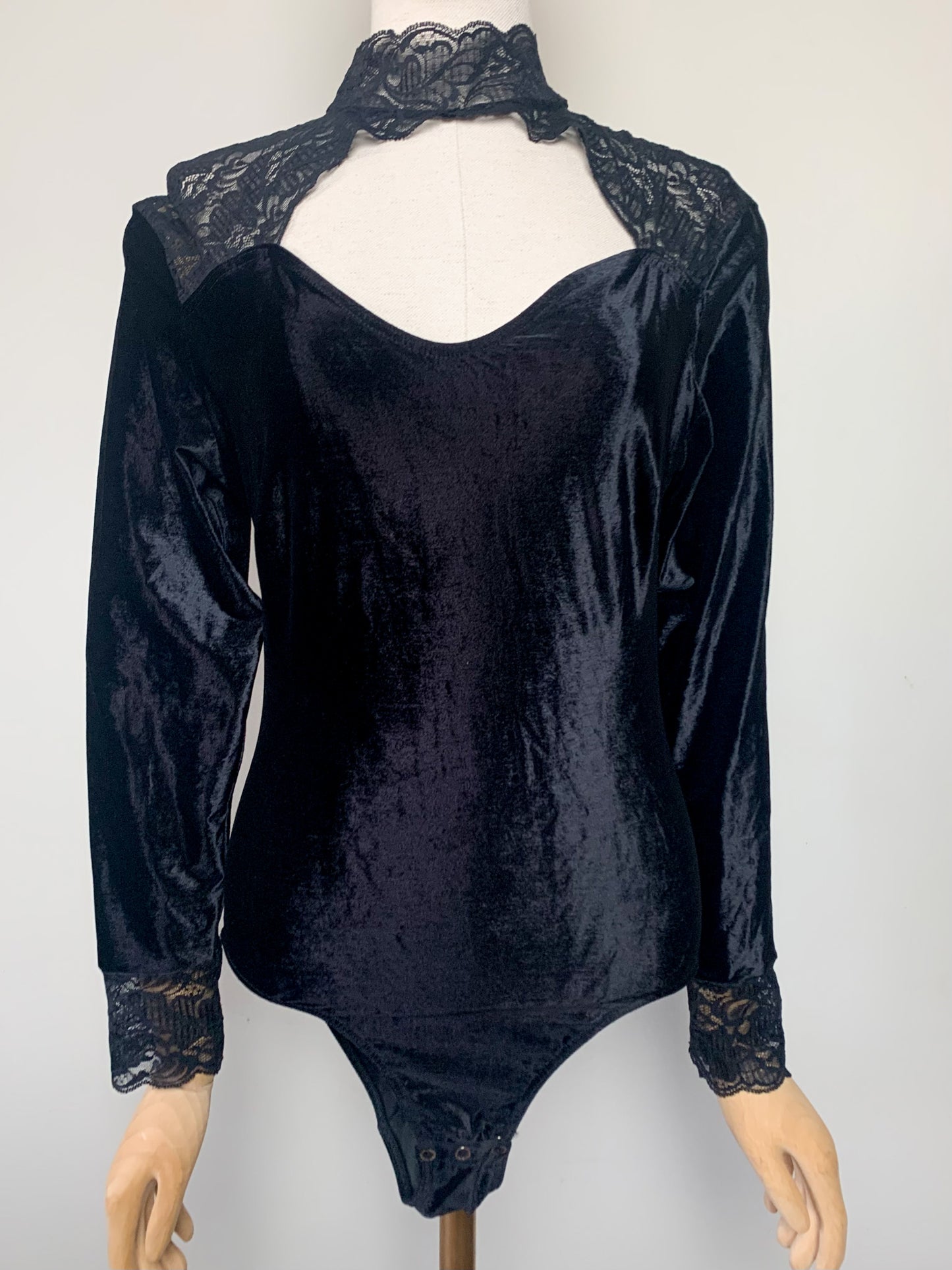 Body The Insomnia Cafe Vintage Noir Velours & Dentelle - Col Montant Cut-Out - Années 90 / Y2K - T. 42/44 FR (L/XL)