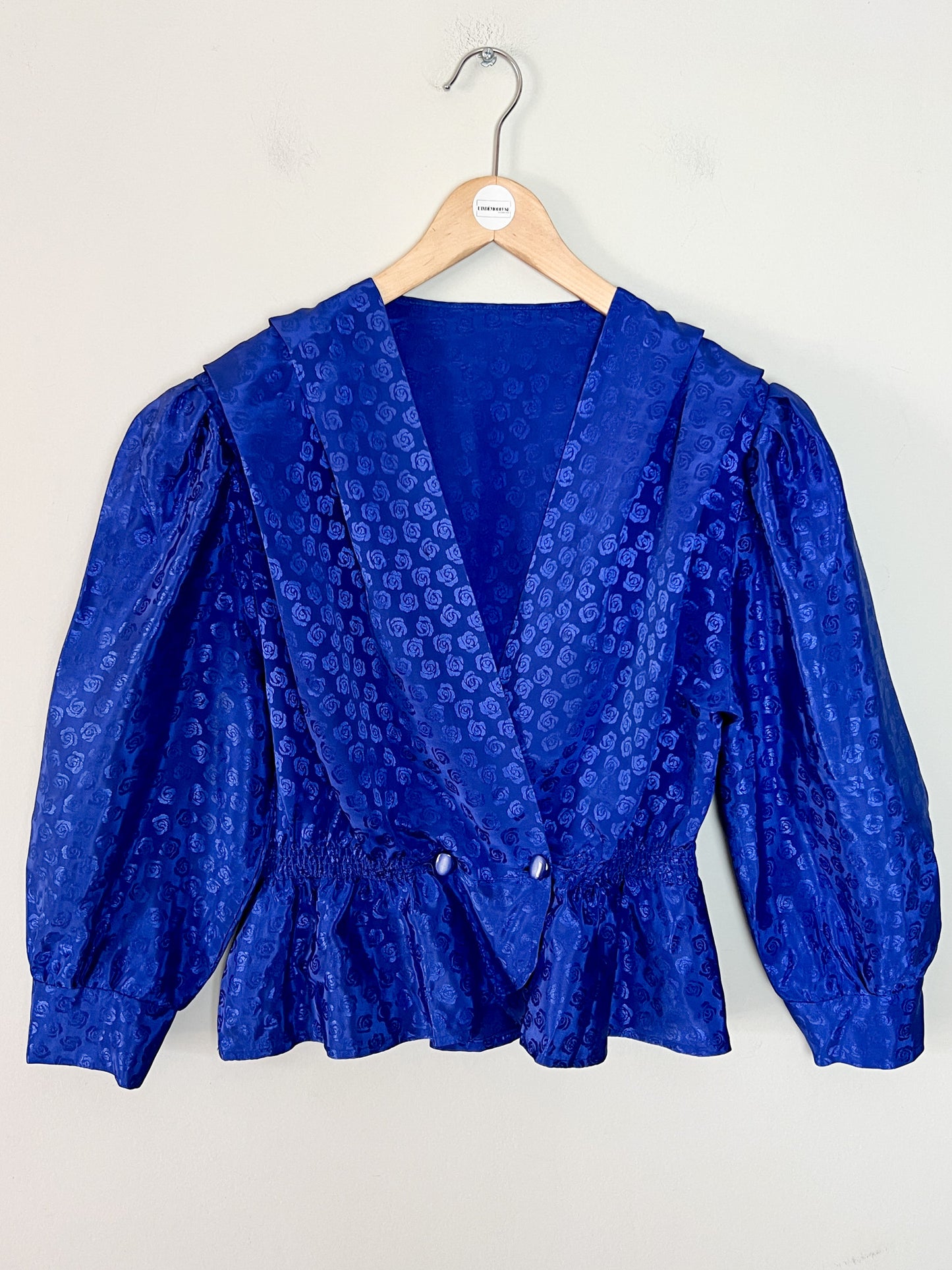 Blouse Vintage Années 80 Bleue Roi Damassée Roses - Croisée & Basques - T. 38 FR (M)