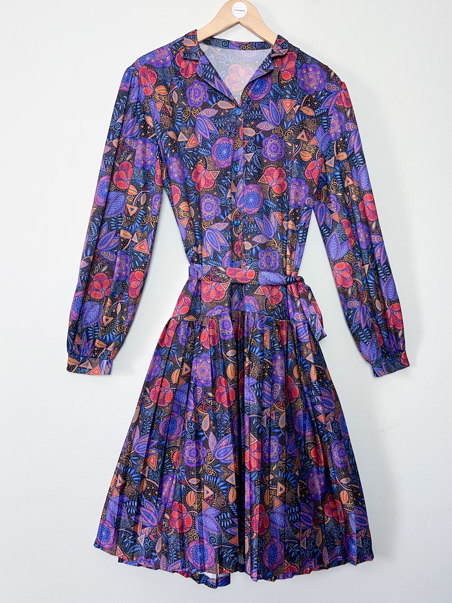 Robe Chemisier Vintage Fluide Imprimé Cachemire / Foulard - Tons Bleu, Ocre, Violet - Bas Plissé & Ceinture - Années 70/80 - T. 36 FR (S)