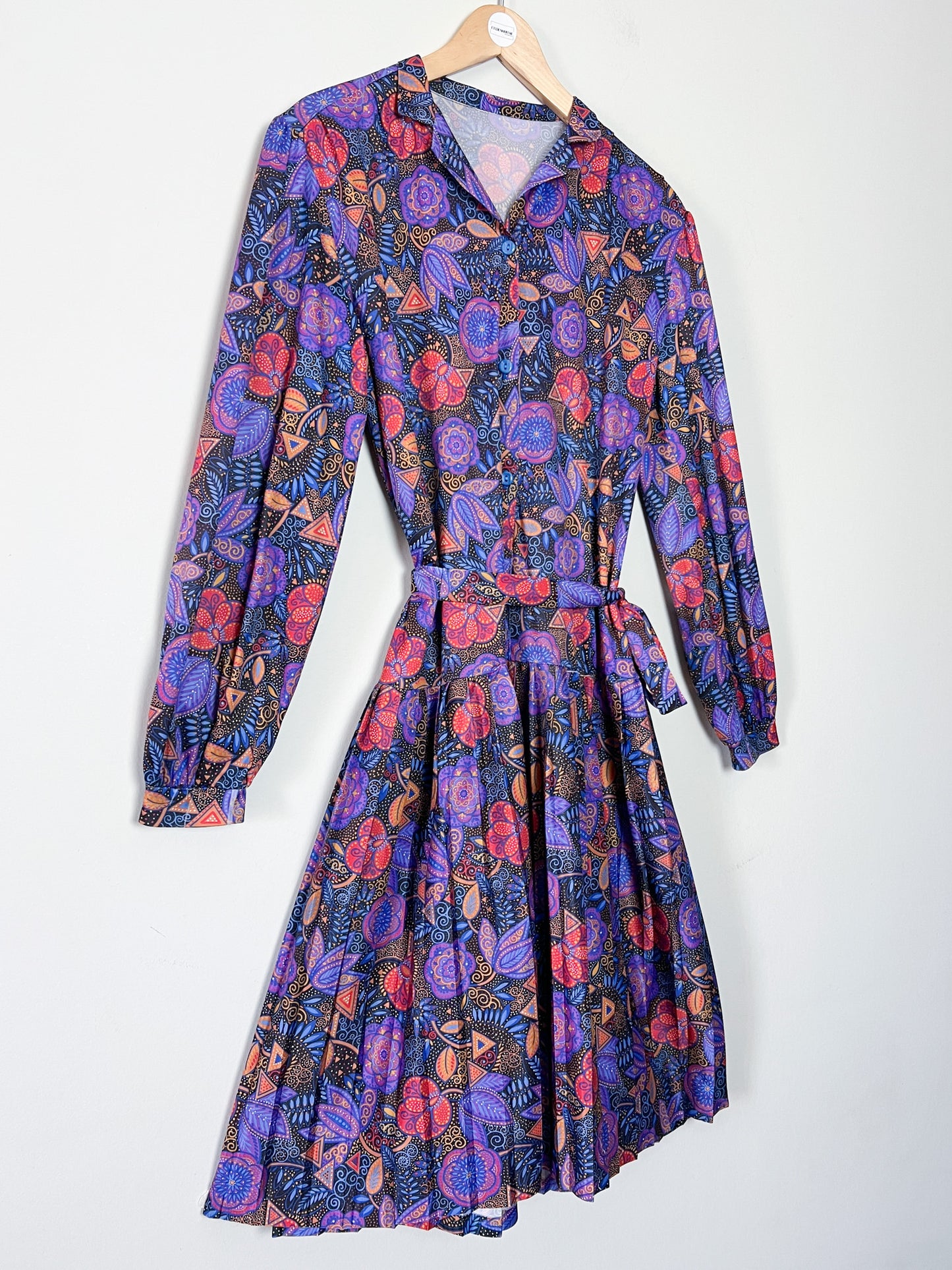 Robe Chemisier Vintage Fluide Imprimé Cachemire / Foulard - Tons Bleu, Ocre, Violet - Bas Plissé & Ceinture - Années 70/80 - T. 36 FR (S)