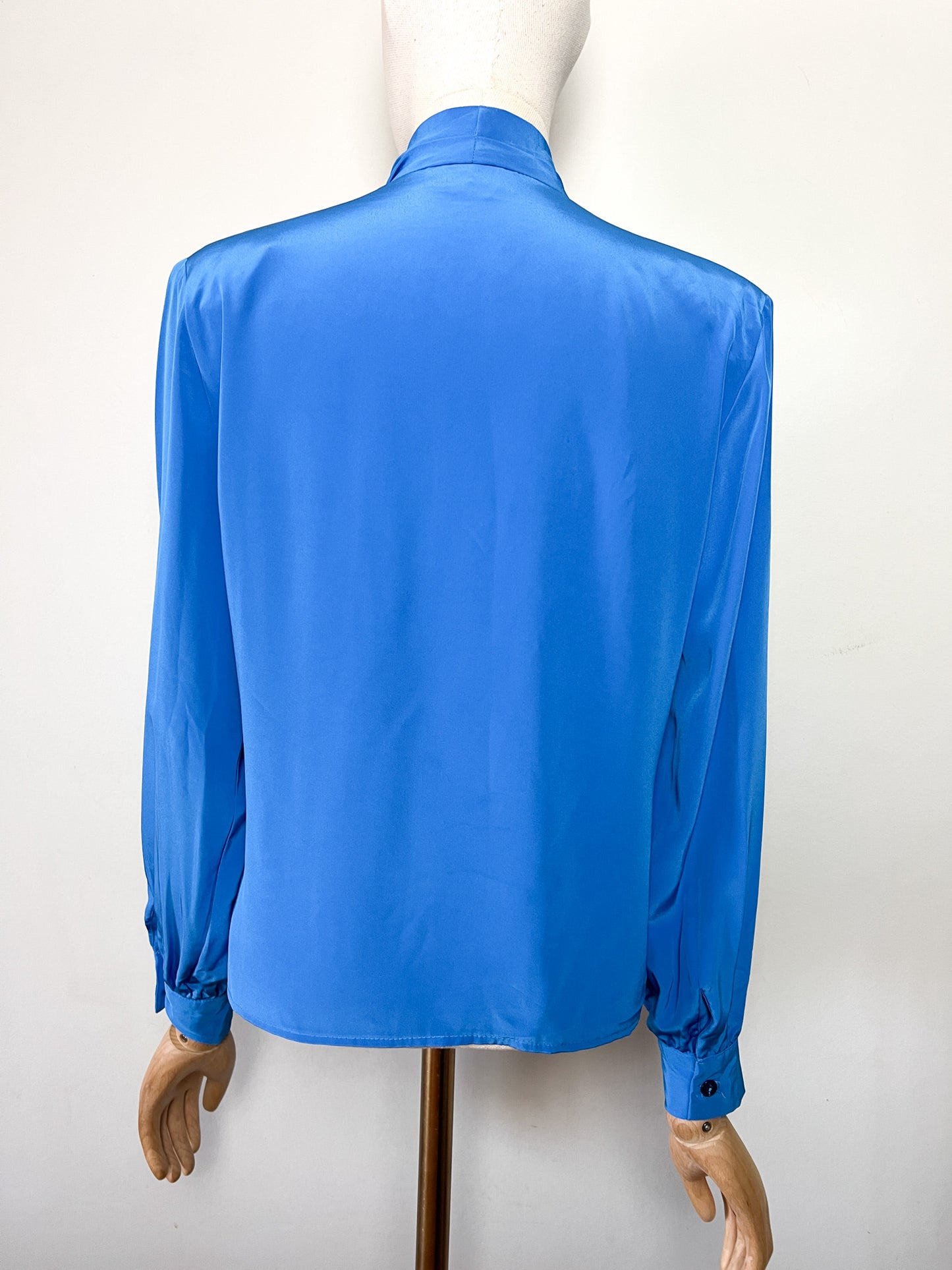 Chemisier Blouse Vintage Anna Kriste - Drapé Sophistiqué Bleu Cobalt - Épaulettes & Style Années 80 - T. 36 FR (S)