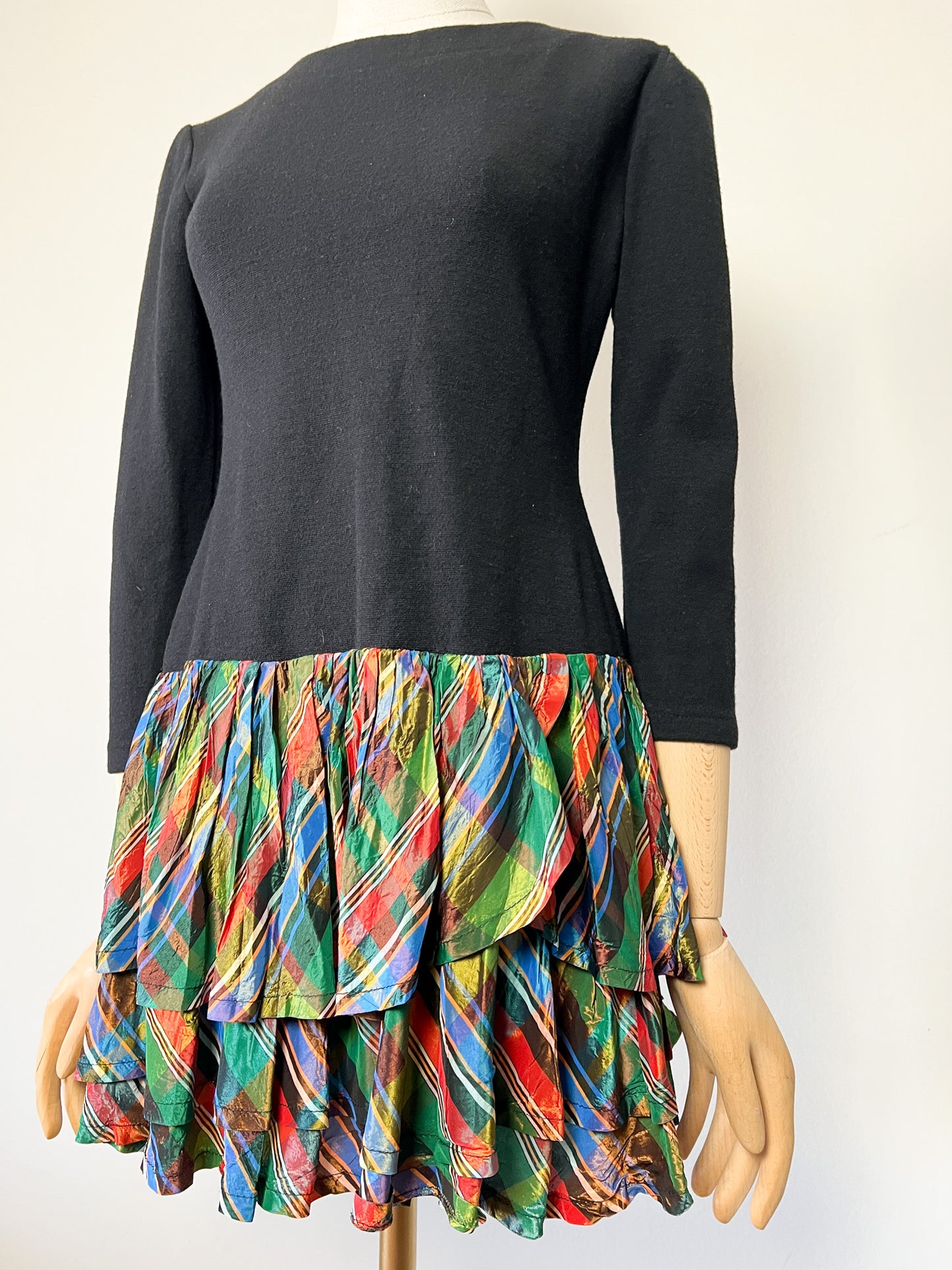 Robe Mini Vintage Bi-Matière Noir & Blanc - Haut Laine (Élastique) - Volants - T. 36 (S)