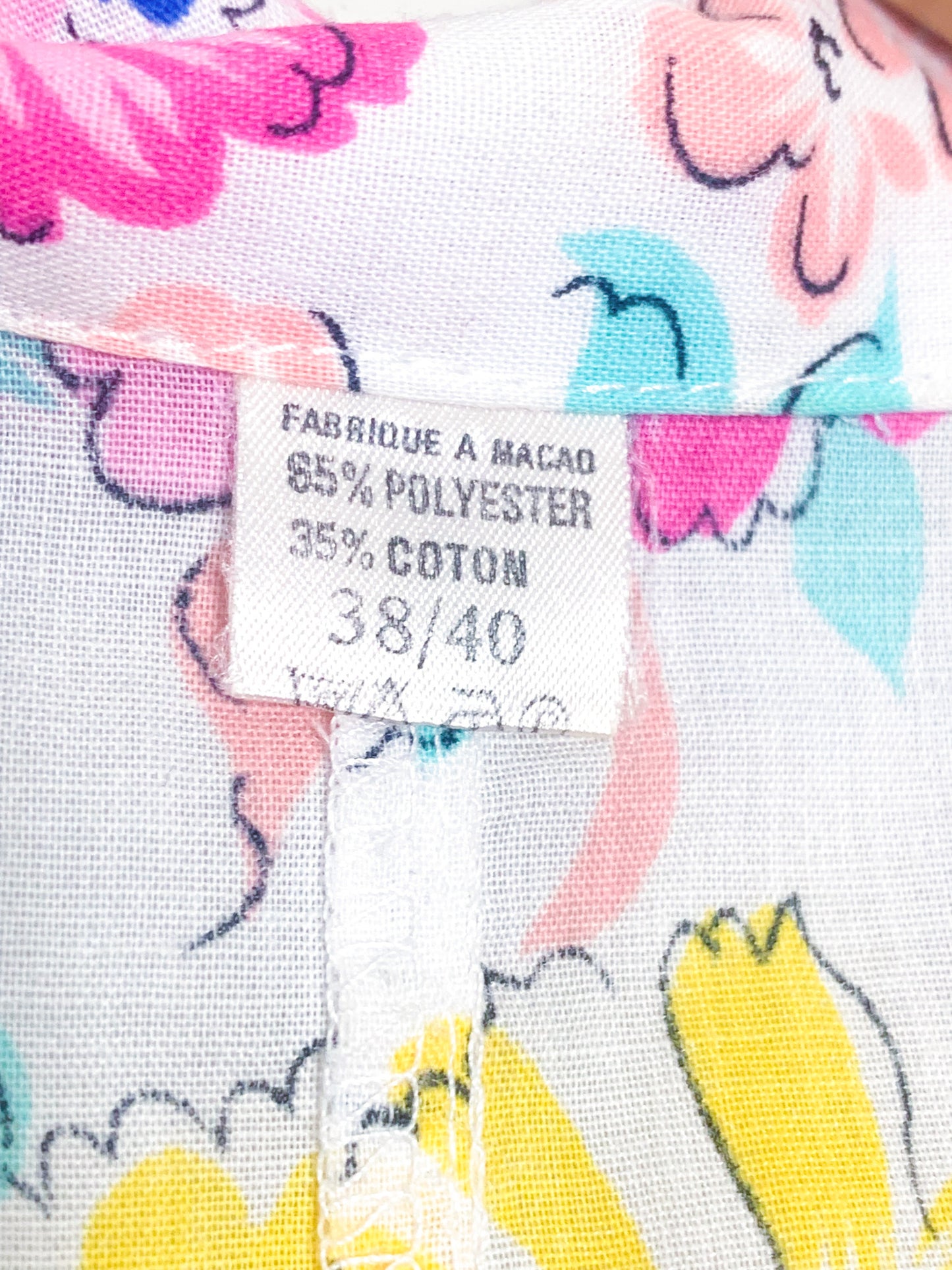 Chemise chemisier manches courtes imprimés fleurs rose, jaune bleu vert d’eau vintage