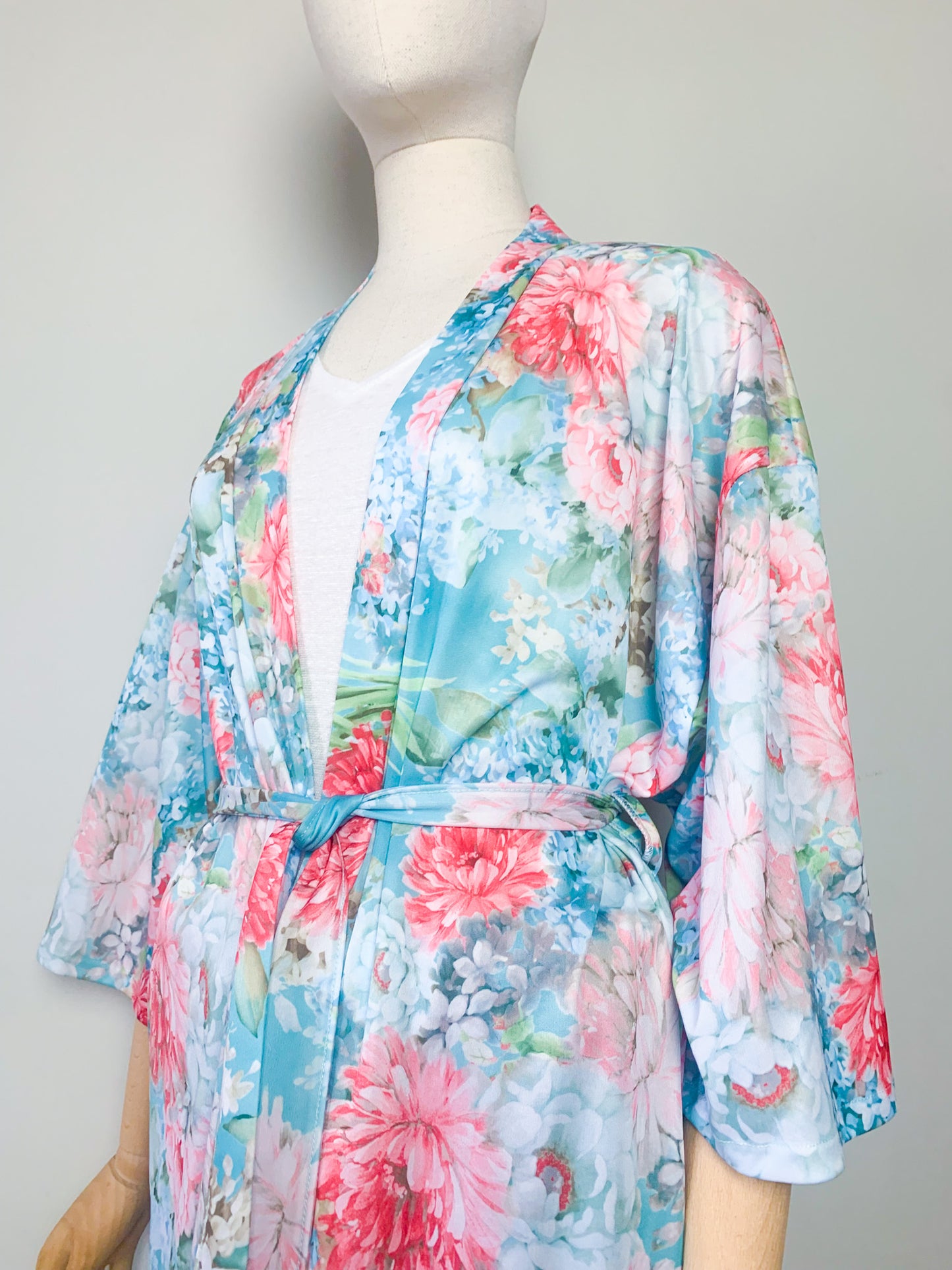 Veste longue légère ou robe de chambre vintage