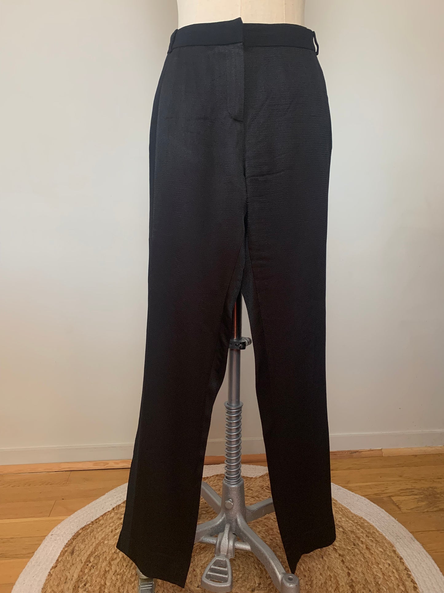 Ensemble tailleur veste et pantalon noir satiné Chattawak