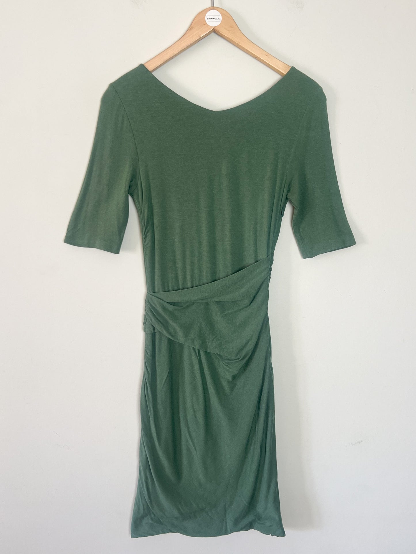 Robe CARVEN Designer - Sculpture Drapée - Tissu Épais & Doublé - Vert Élégant - T. 36 (S)