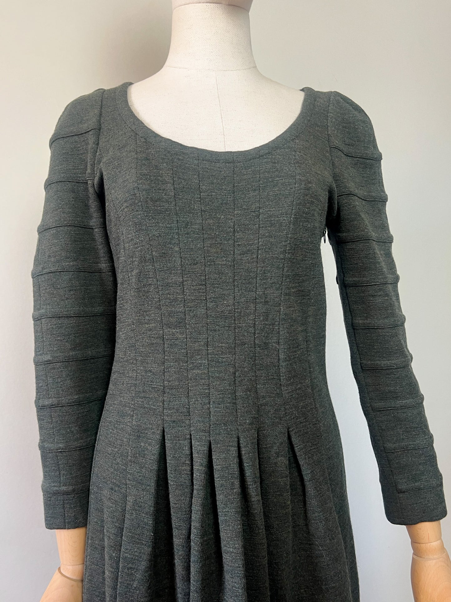 Robe SONIA RYKIEL 100% Laine Kaki - Design Asymétrique - T. 38 FR