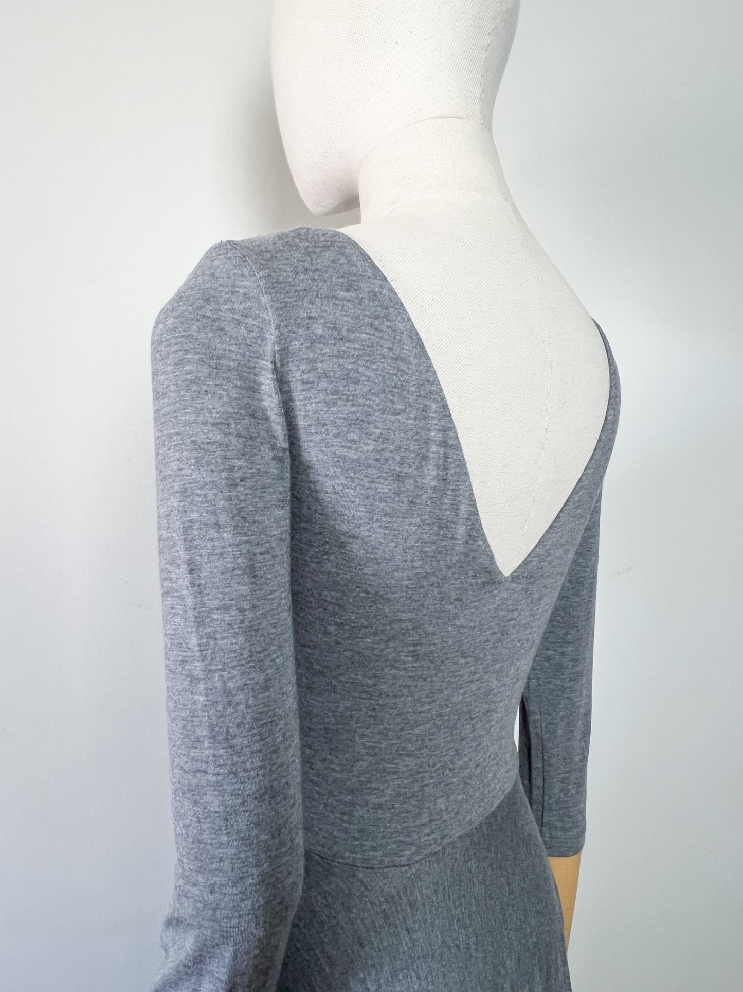 Robe Tara Jarmon Grise - Col Danseuse & Dos V - Viscose Élastiquée T. 36