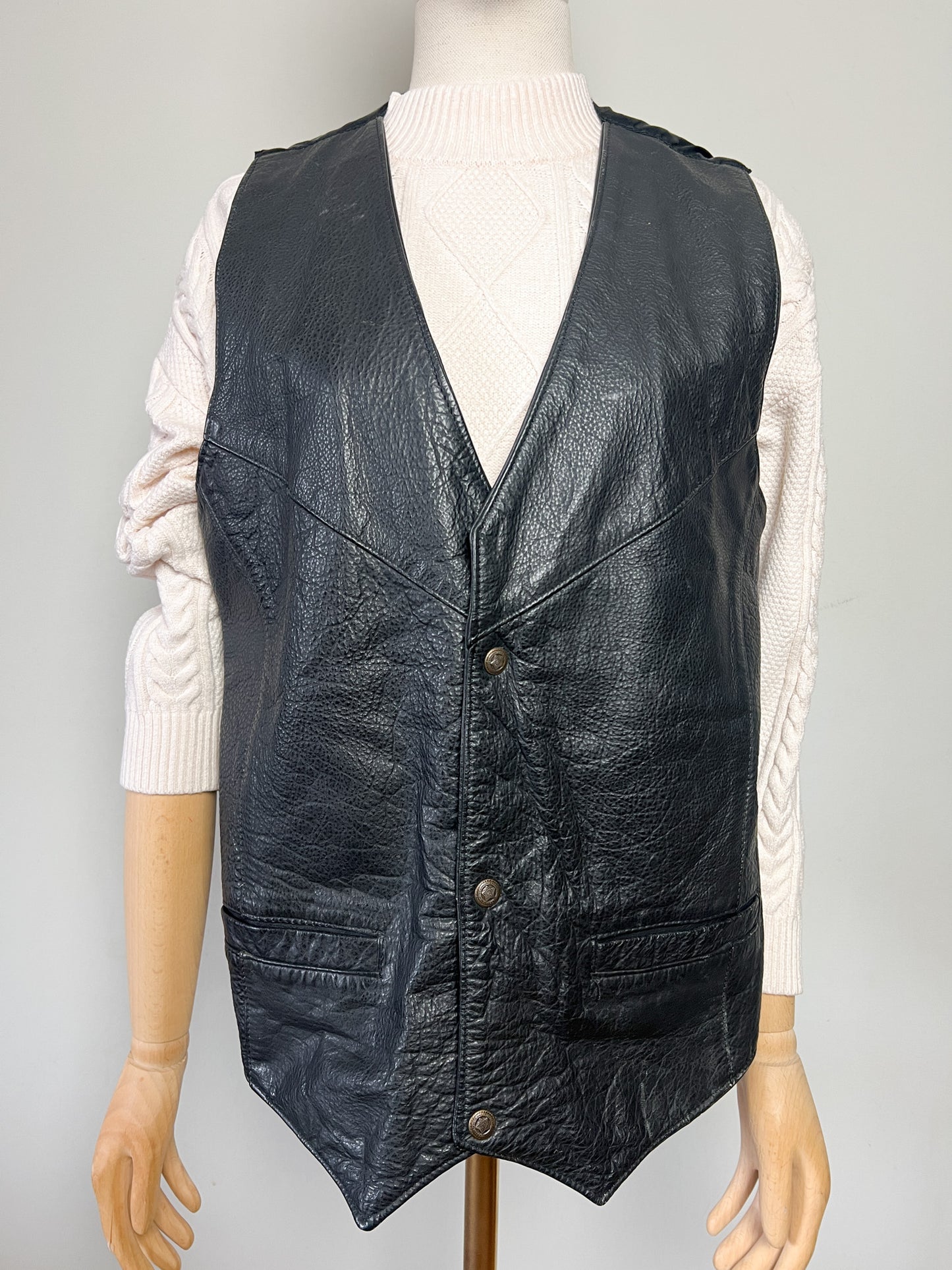 Gilet Motard Vintage 100% Cuir Noir Grainé - Fermeture Boutons Étoile