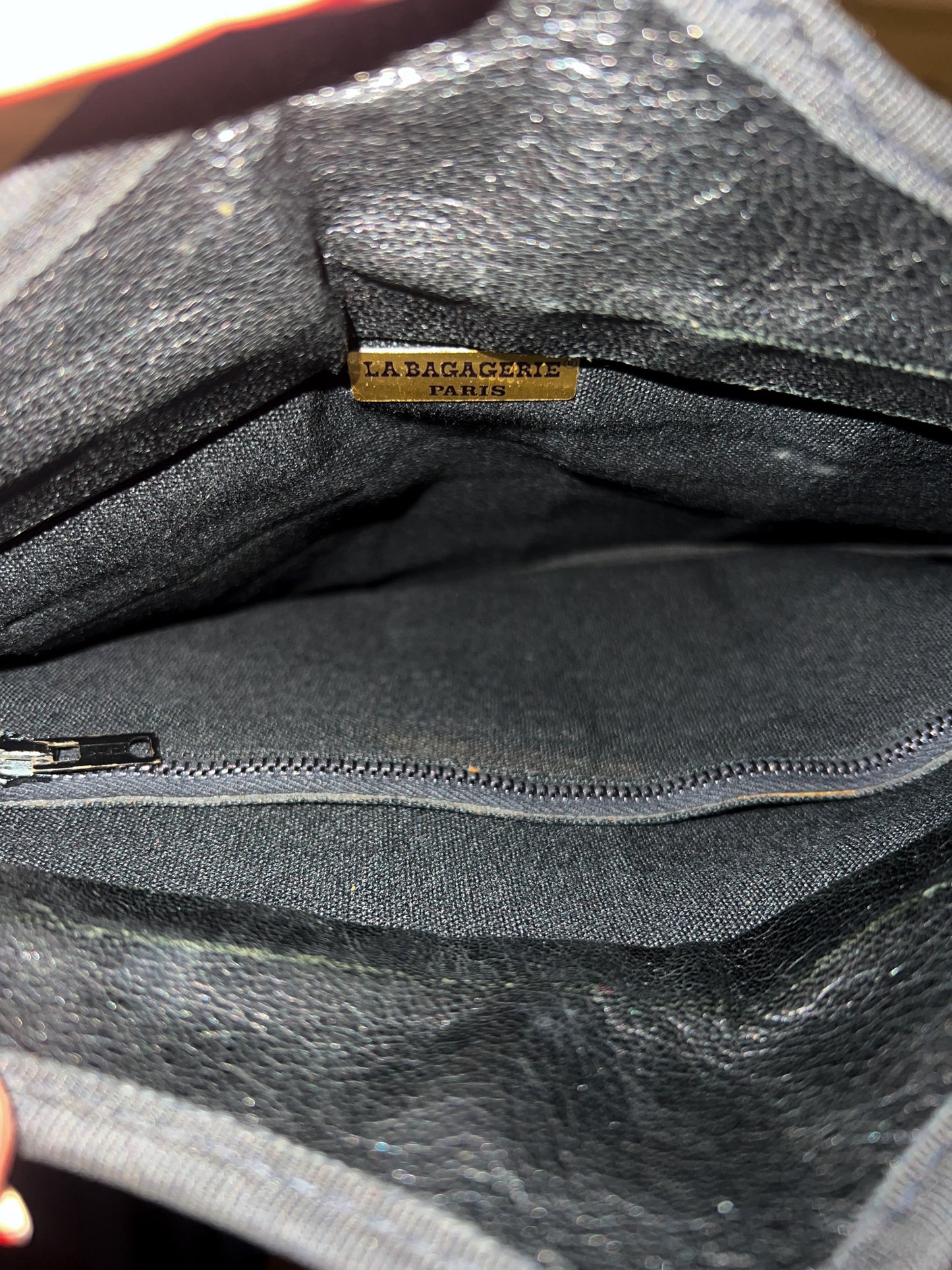 Pochette/Sac Épaule La Bagagerie Vintage - Cuir Verni Noir Gaufré Façon Croco
