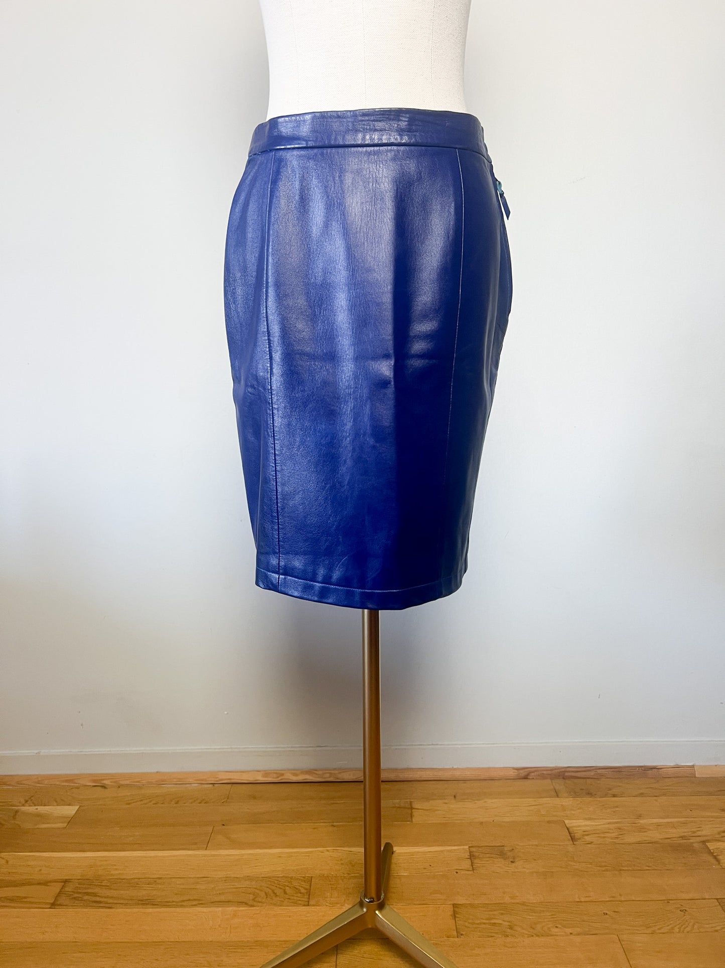 Jupe Droite en Cuir Souple Bleu Encre - Longueur Genou - Style Vintage T. S/M