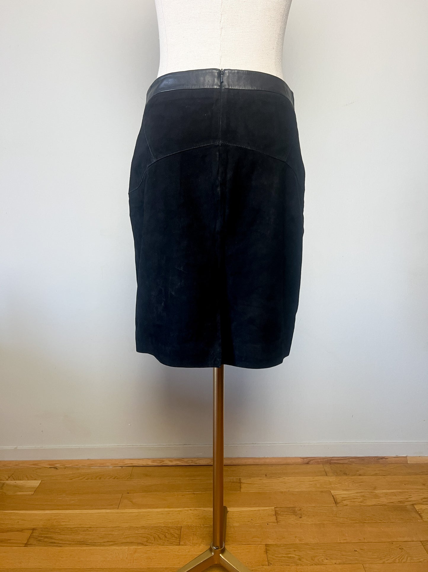 Jupe Courte ONE STEP en Cuir Noir - Empiècements Lisse & Suédé (Daim) - T. 38
