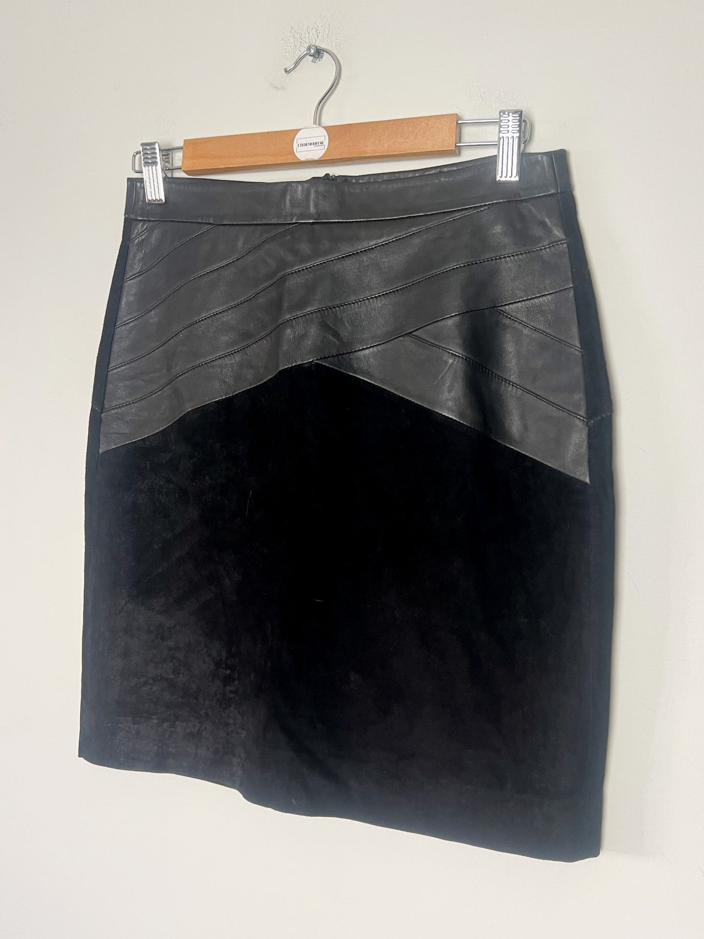 Jupe Courte ONE STEP en Cuir Noir - Empiècements Lisse & Suédé (Daim) - T. 38