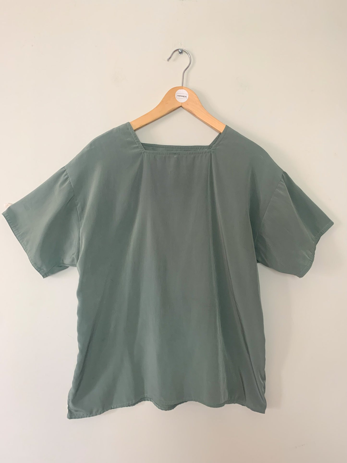Ensemble blouse et jupe midi boutonnée kaki vintage Jousse #jousse #vintage #ensemble