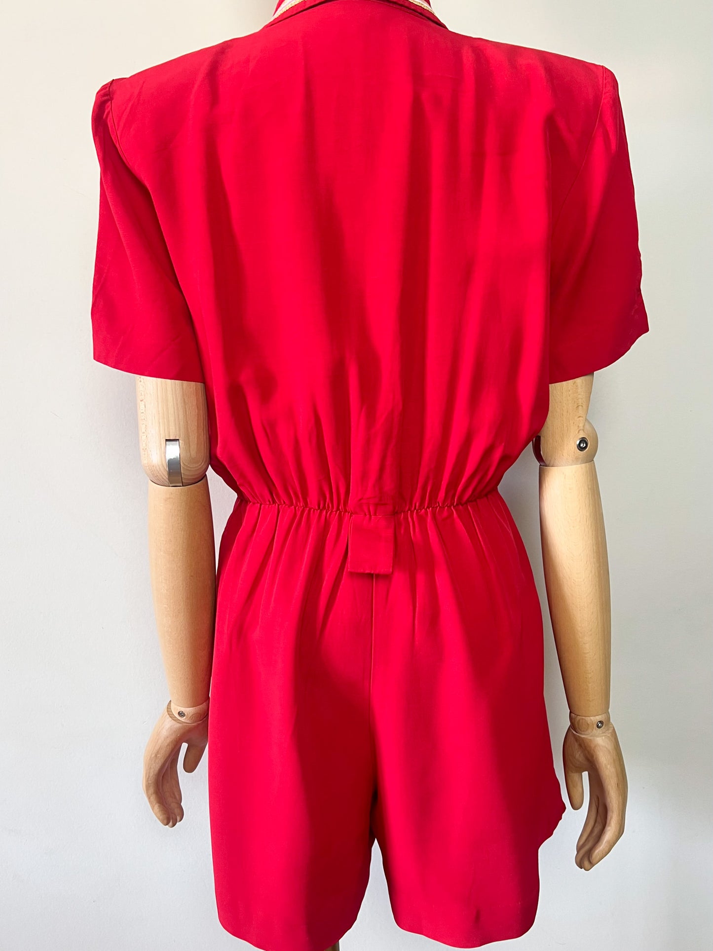 Combishort Vintage - Rouge Satiné - Détails Dorés & Roses - Couture J.S.J. - T. 36/38