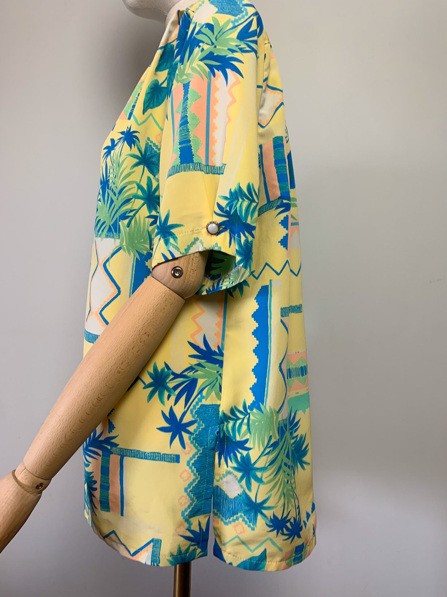 Chemise femme manches courtes jaune imprimé style hawaïen vintage