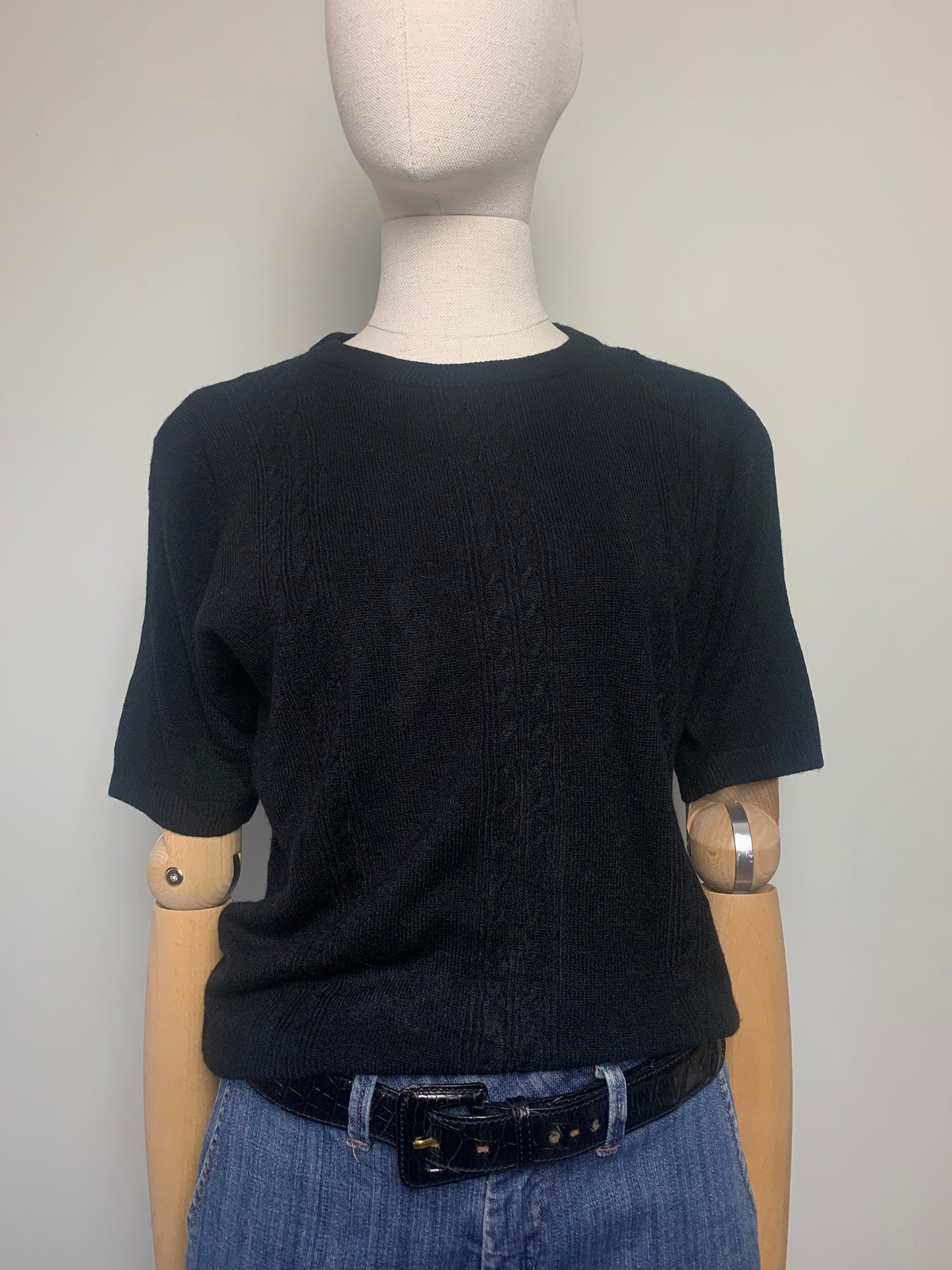 Pull manches courtes torsades noirs pure cachemire vintage
