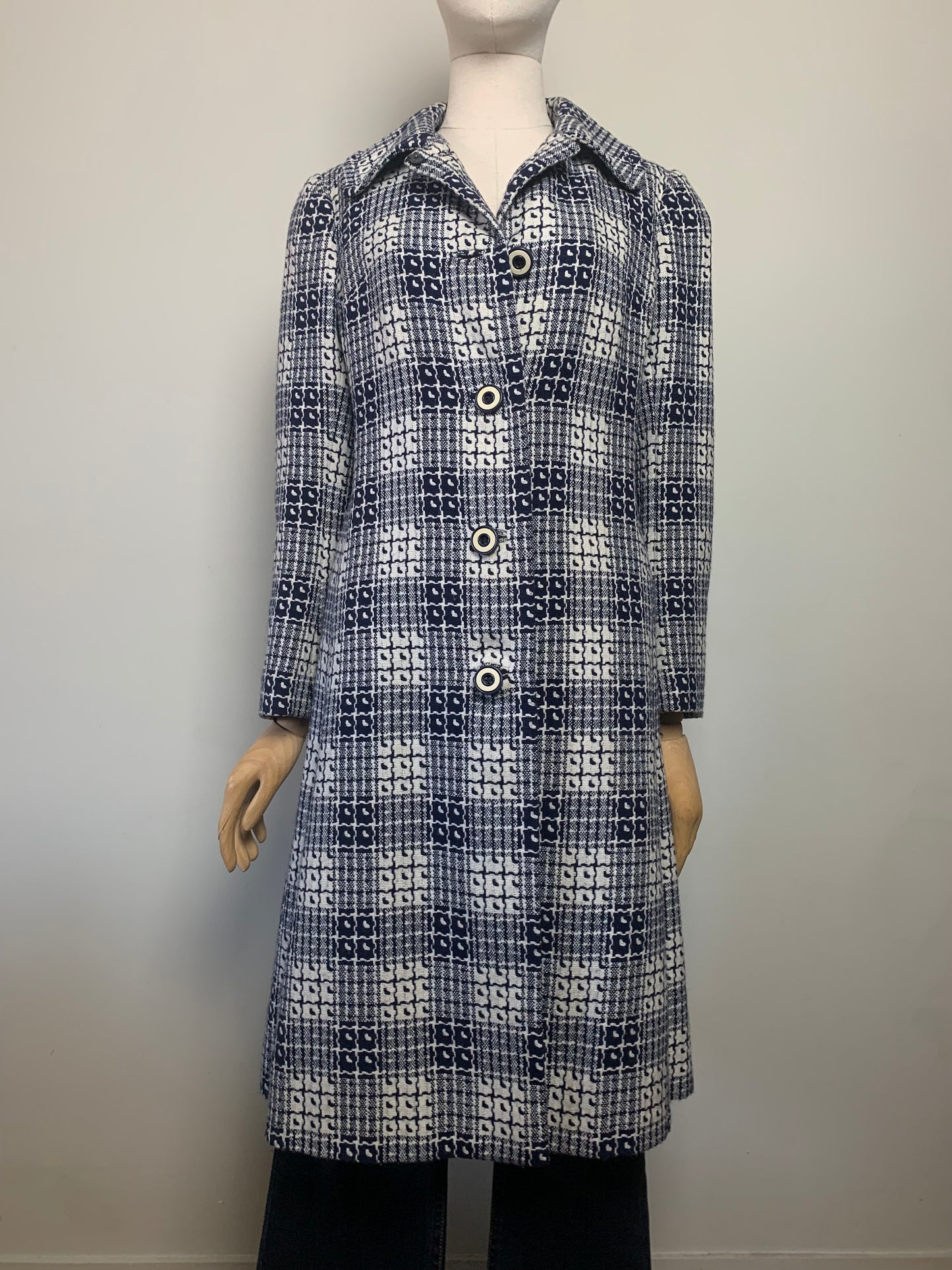Manteau mi long en laine tissé marine et crème vintage